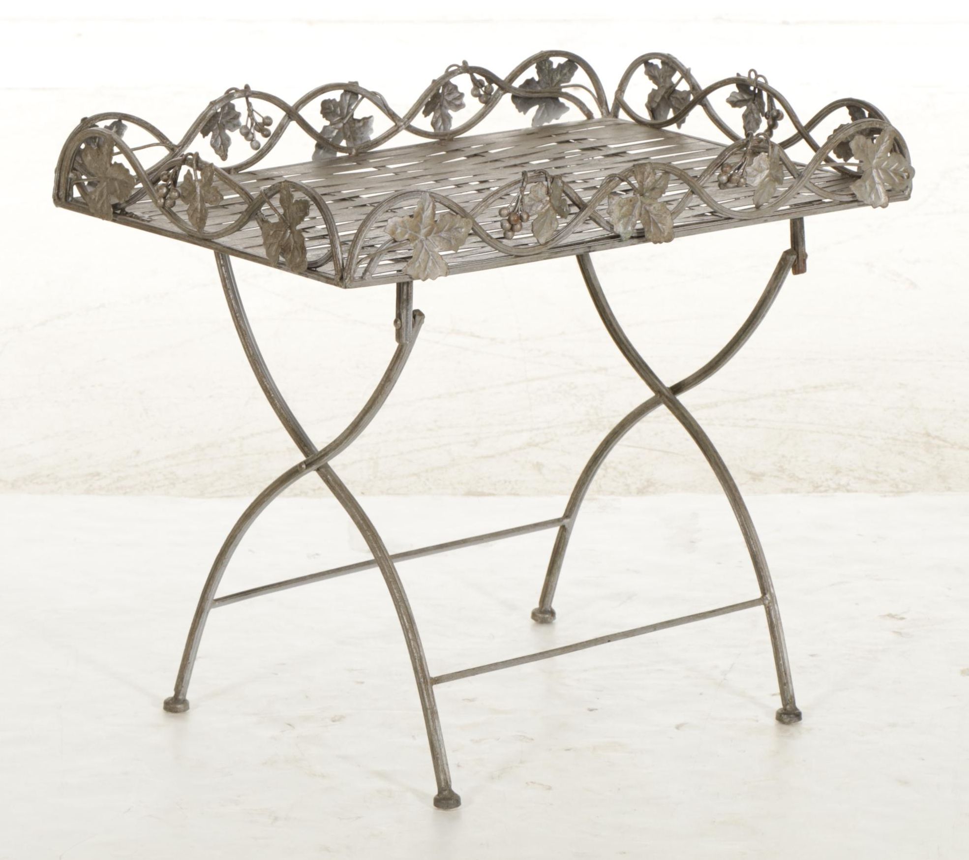 Woven Metal Folding Table with Grapevine Trim