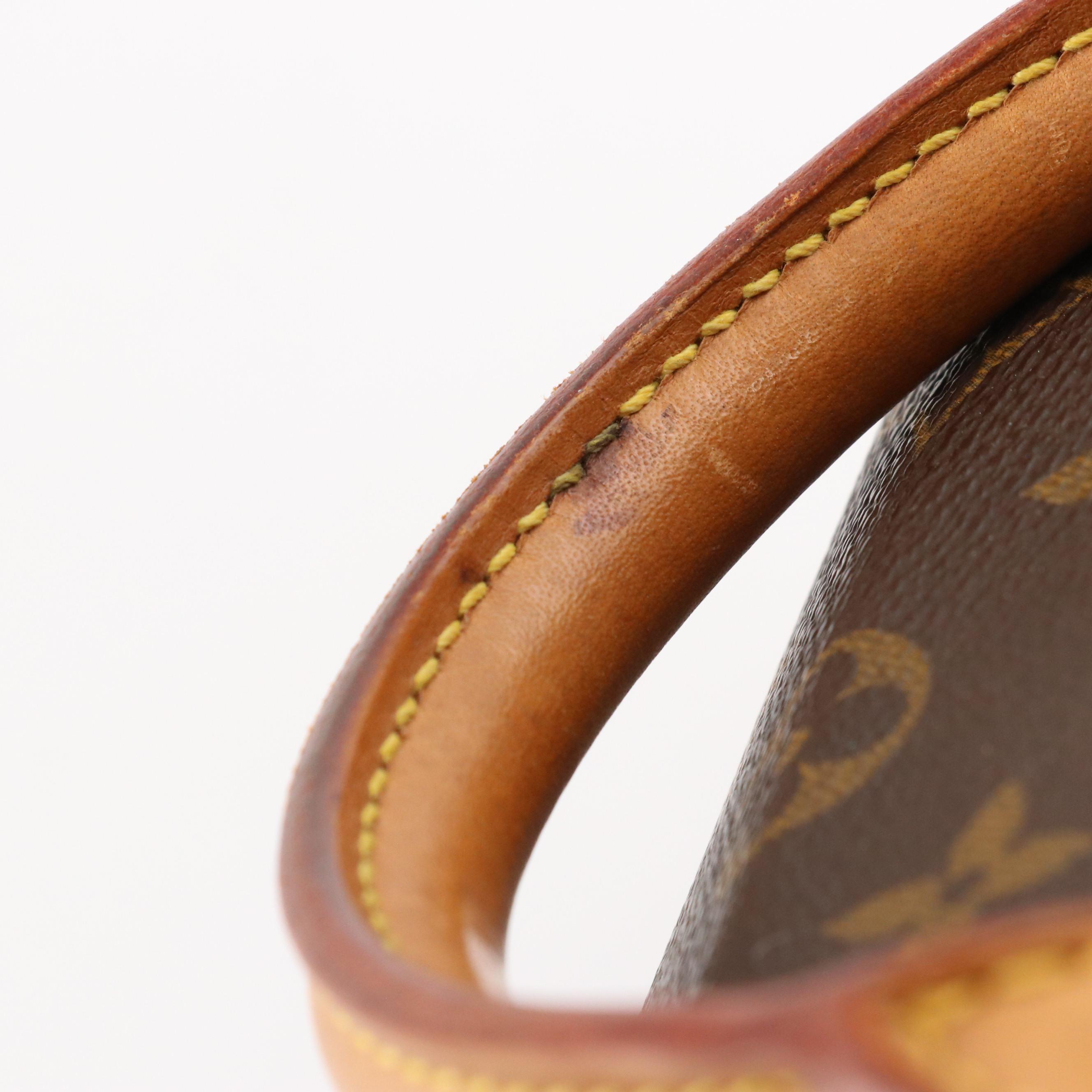 Louis Vuitton Speedy 30 Handbag in Monogram Canvas and Leather Trim