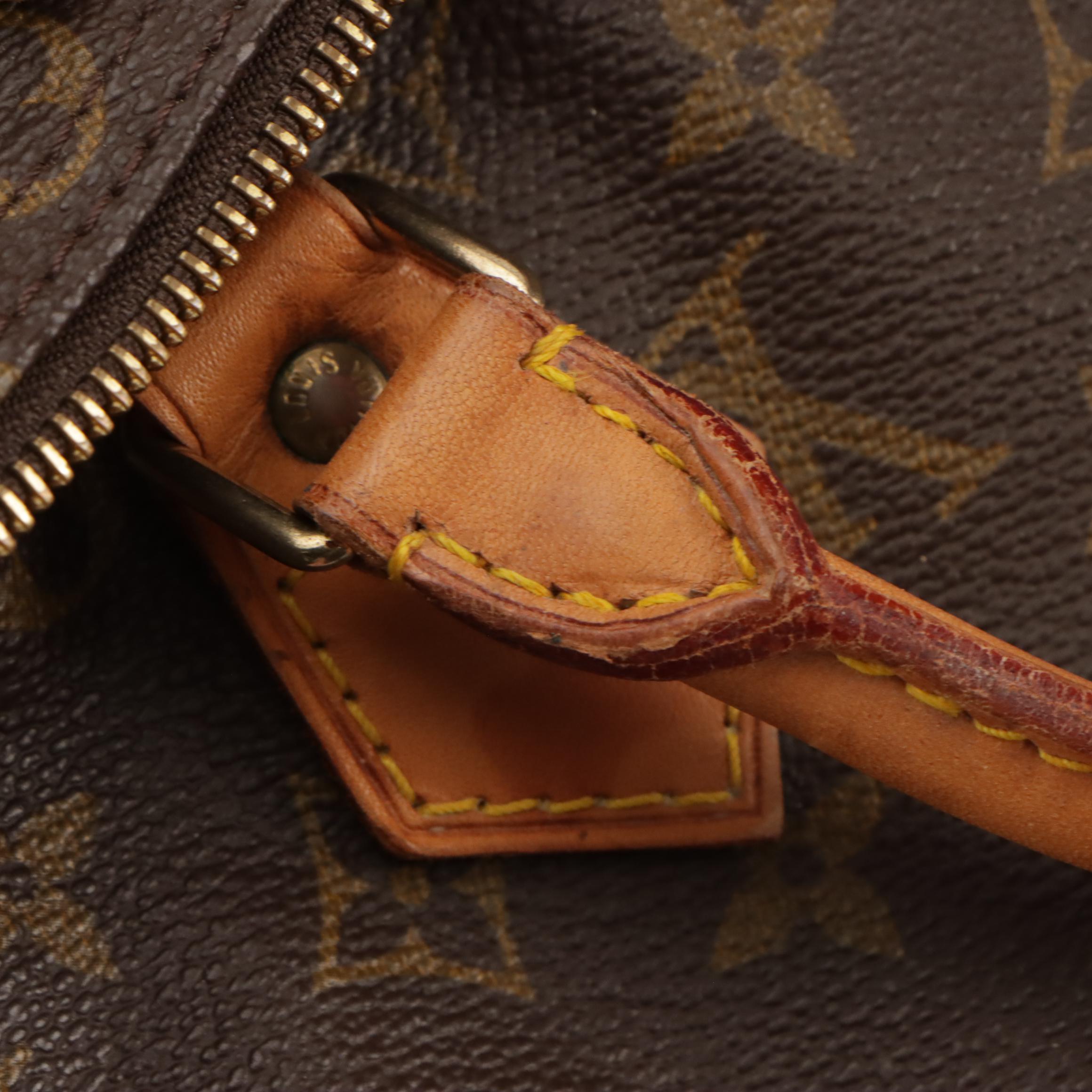 Louis Vuitton Speedy 30 Handbag in Monogram Canvas and Leather Trim