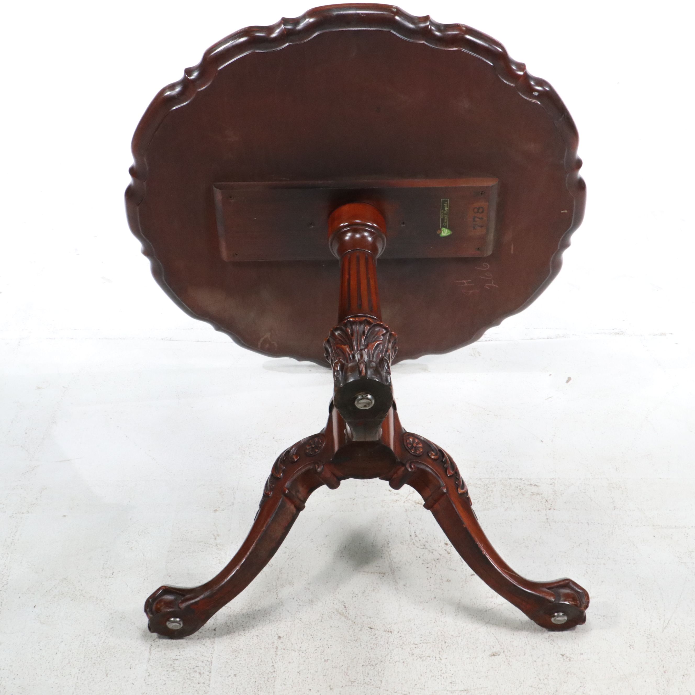 Imperial Chippendale Style Mahogany Piecrust Center Table, Mid-20th Century
