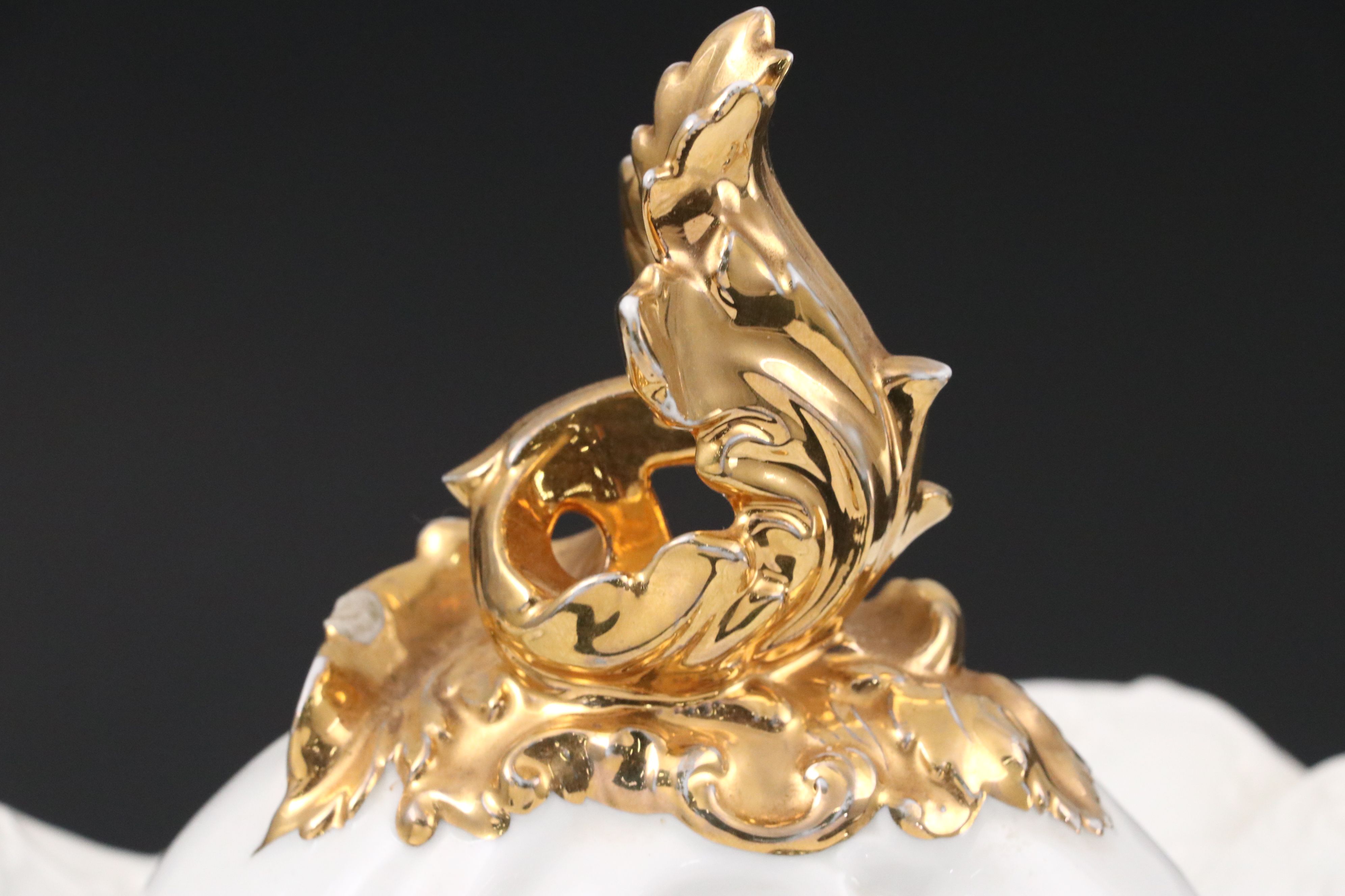 Thun Baroque Style Gilt Accented Tureen with Underplate, Mid to Late 20th C.