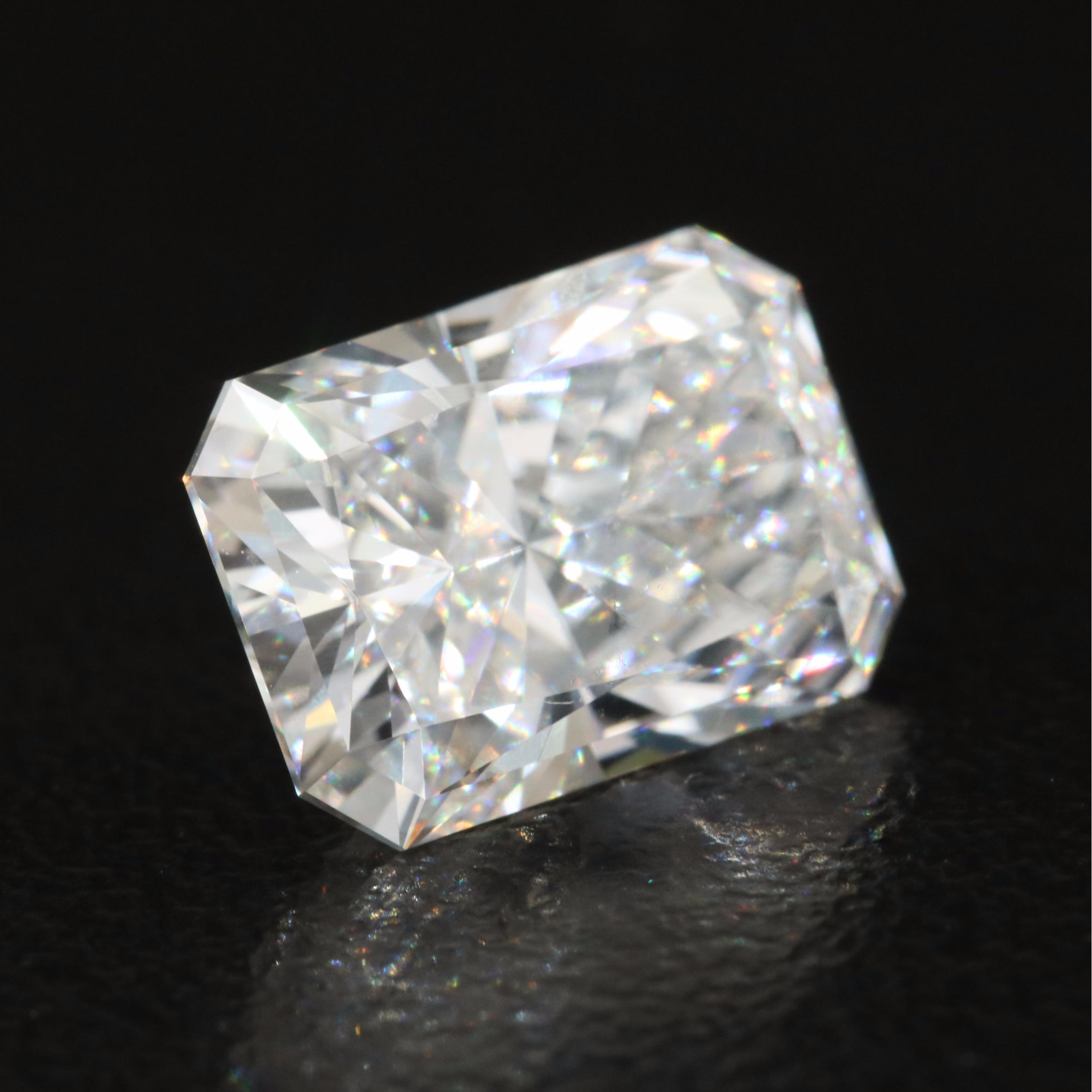 Loose 3.09 CT Lab Grown Diamond with IGI Report