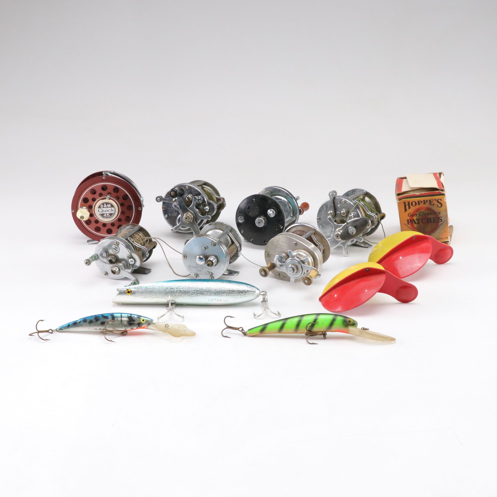 Crankbait Lures with Baitcast & Other Fishing Reels