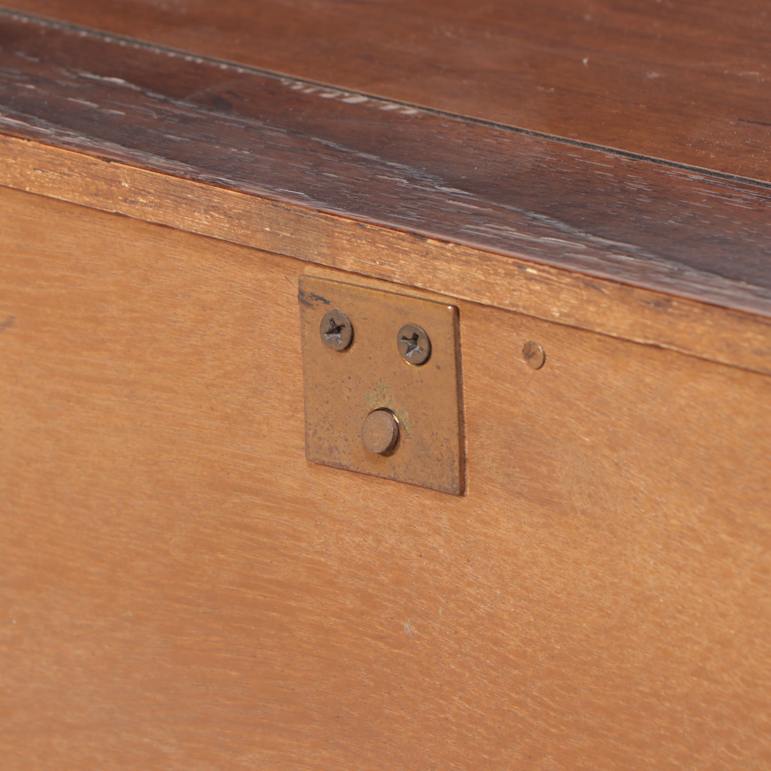 Drexel "Ta-Ming" Chinoiserie Burl Wood Veneer Dresser, Late 20th Century