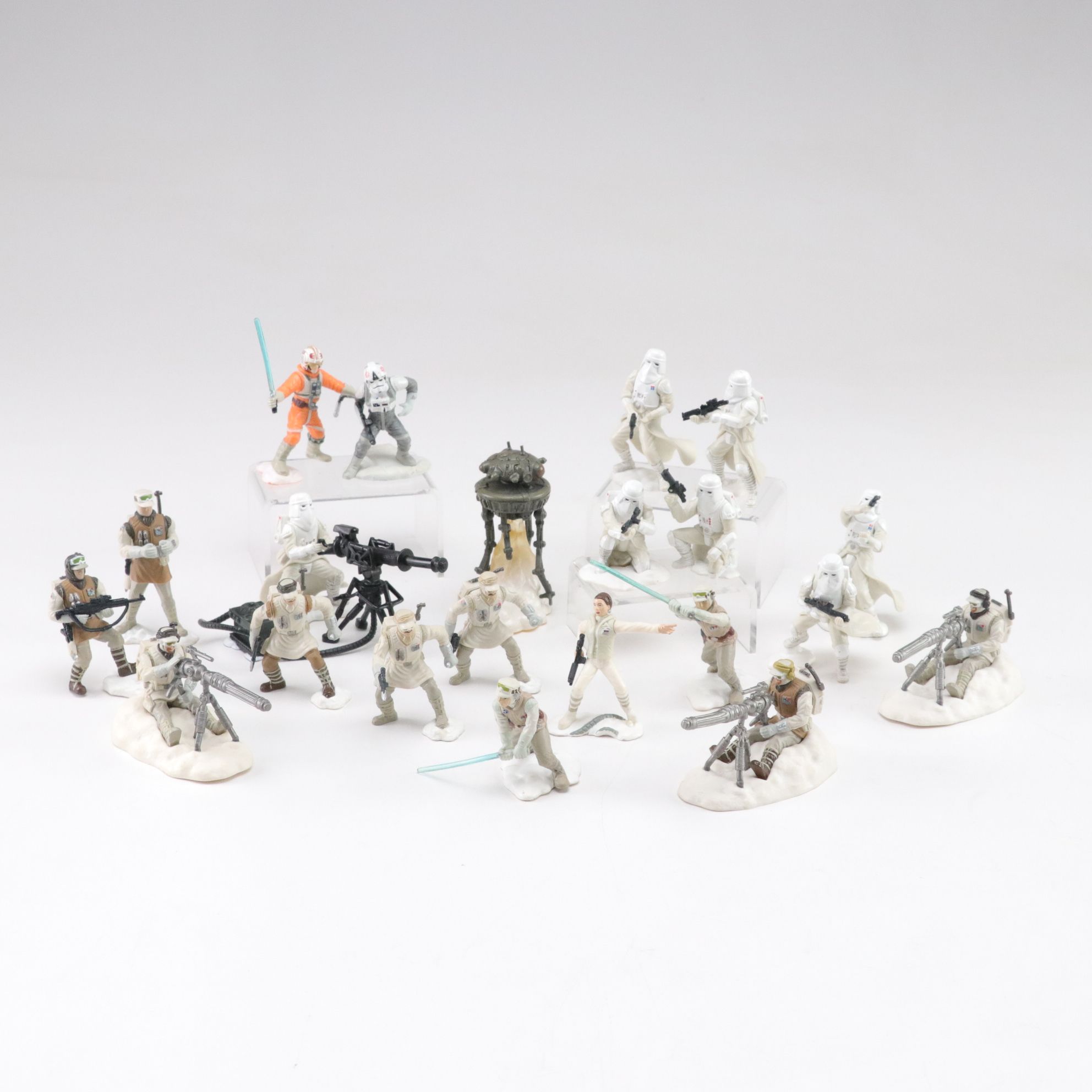 Hasboro "Battle of Hoth" Star Wars Battle Pack Unleashed Figurines