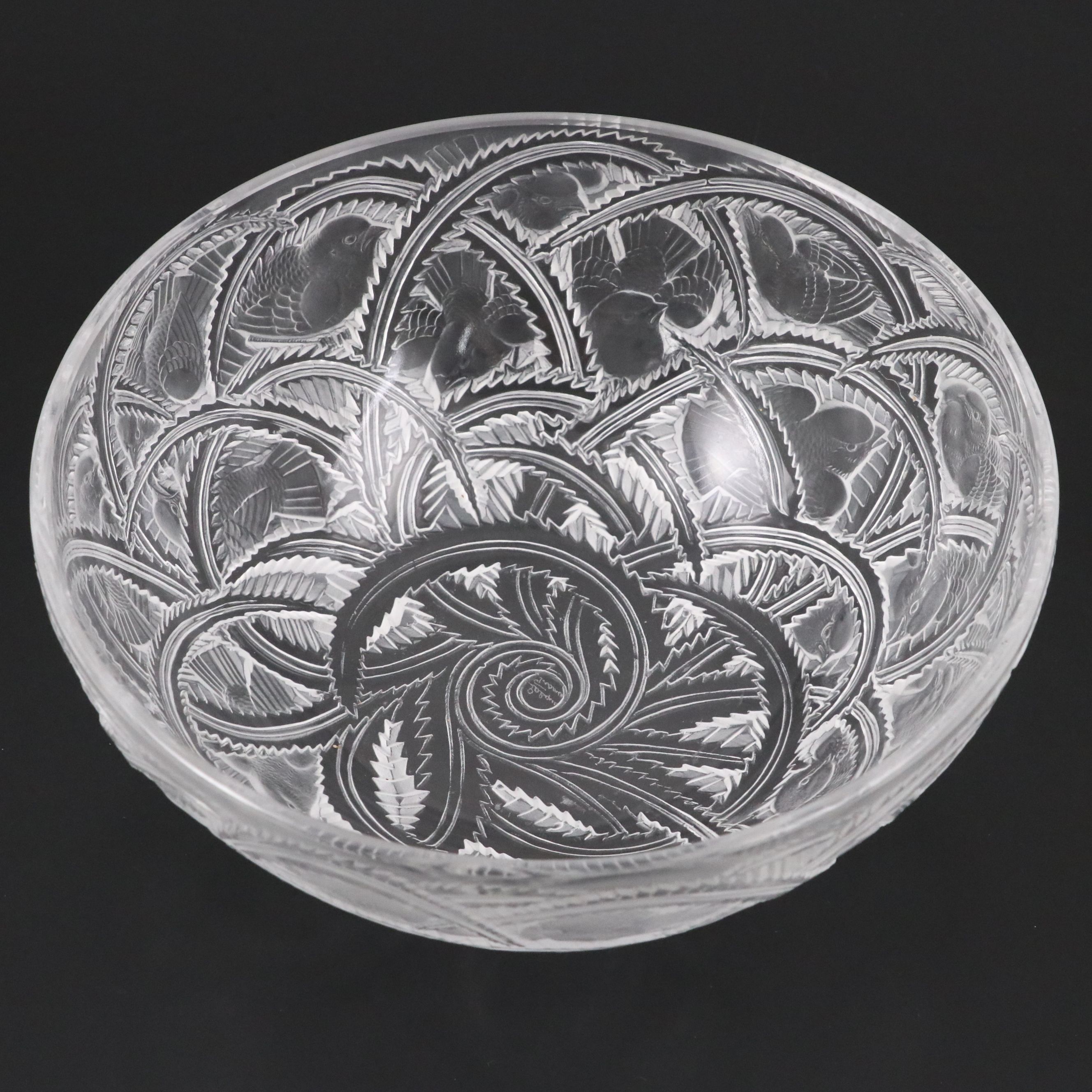 Lalique "Pinsons" Frosted and Clear Crystal Bowl, Mid to Late 20th Century