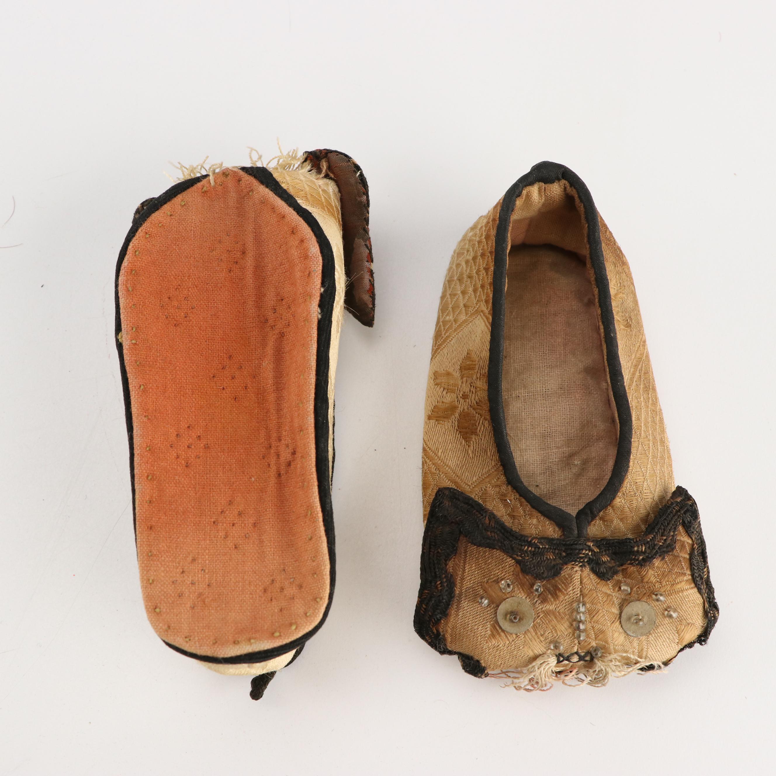 Vintage Lace Baby Bonnet, Porcelain Dolls, and More Children's Collectibles