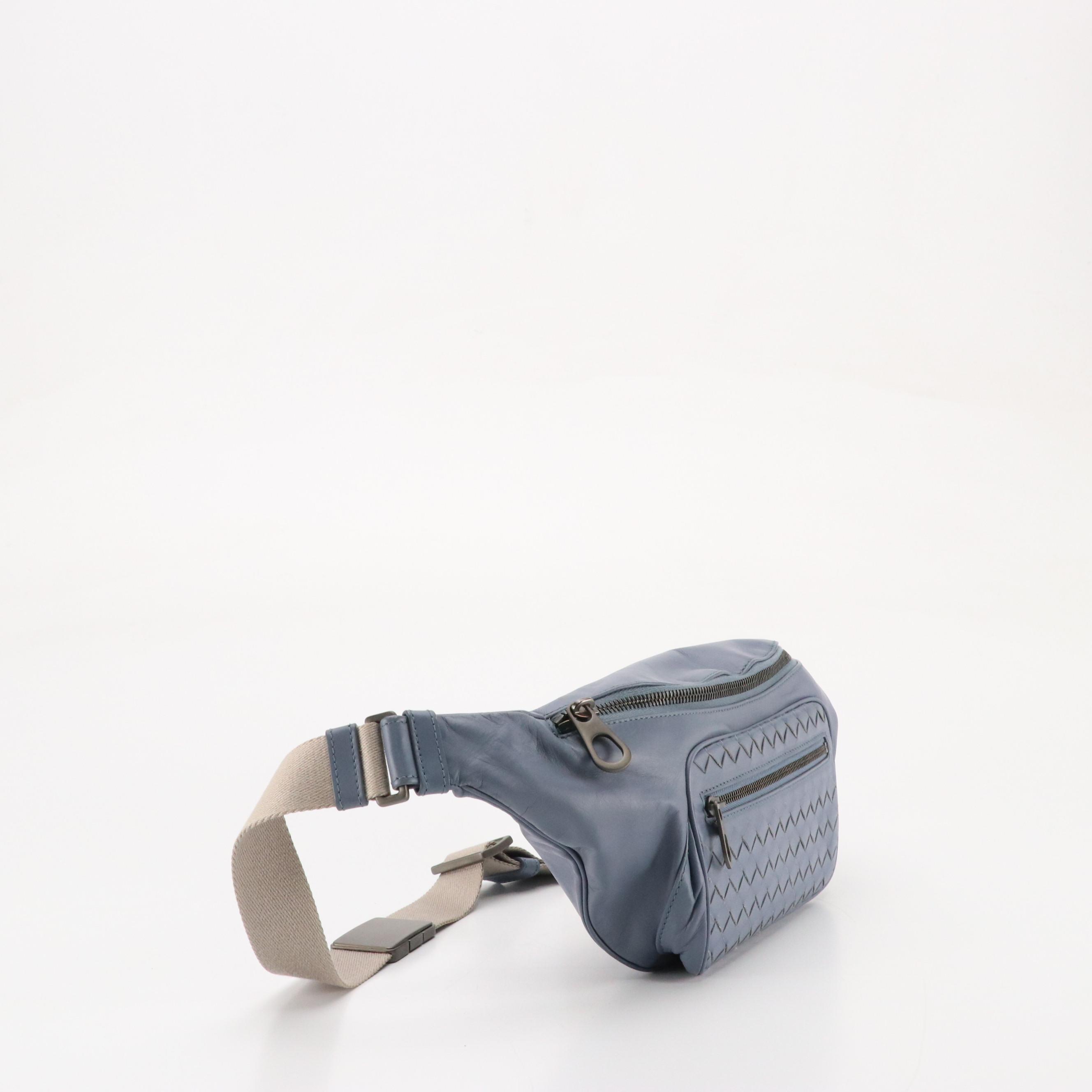 Bottega Veneta Belt Bag in Smooth and Intrecciato Leather