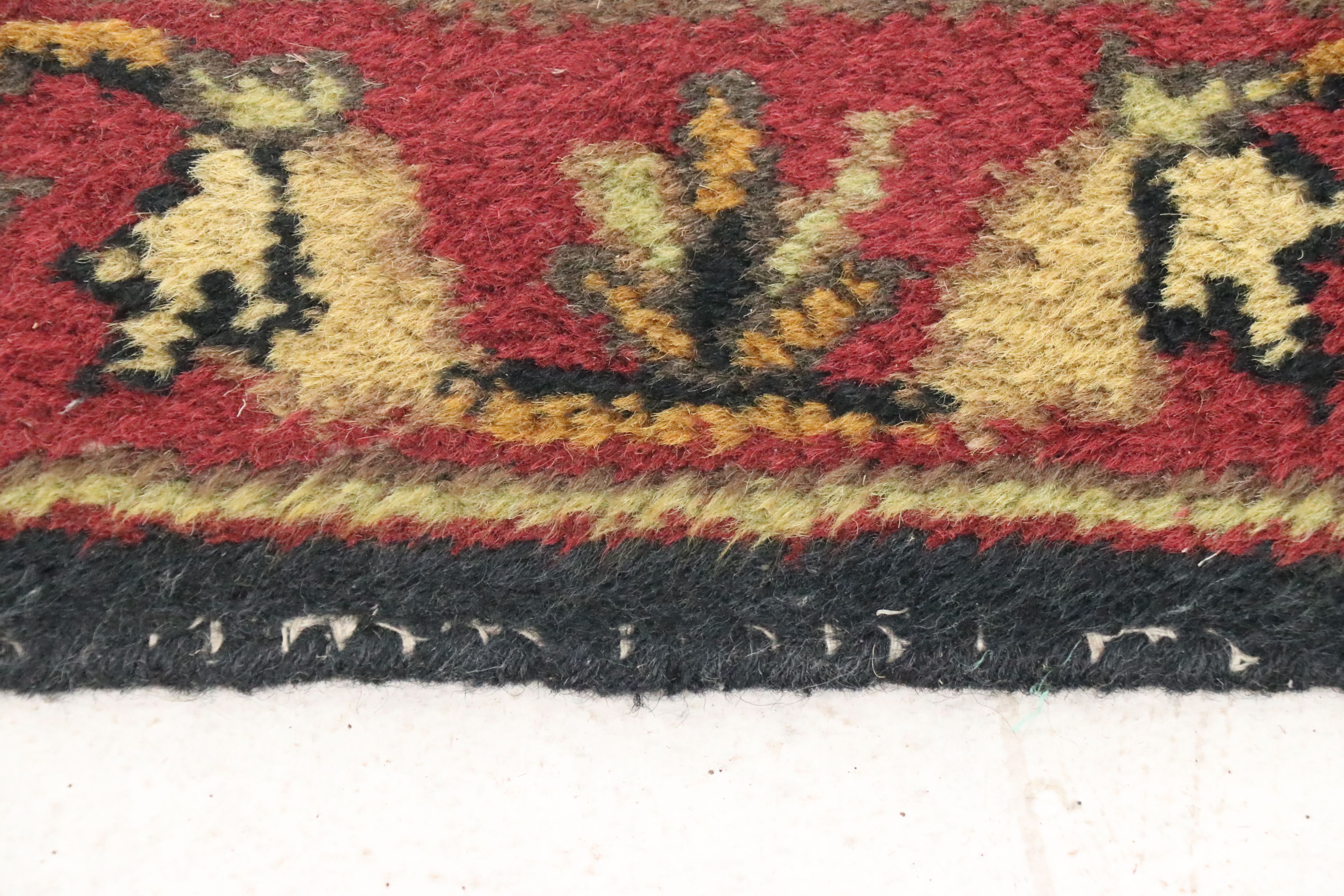 2'4 x 9'11 Hand-Tufted Safavieh Heritage Collection Carpet Runner