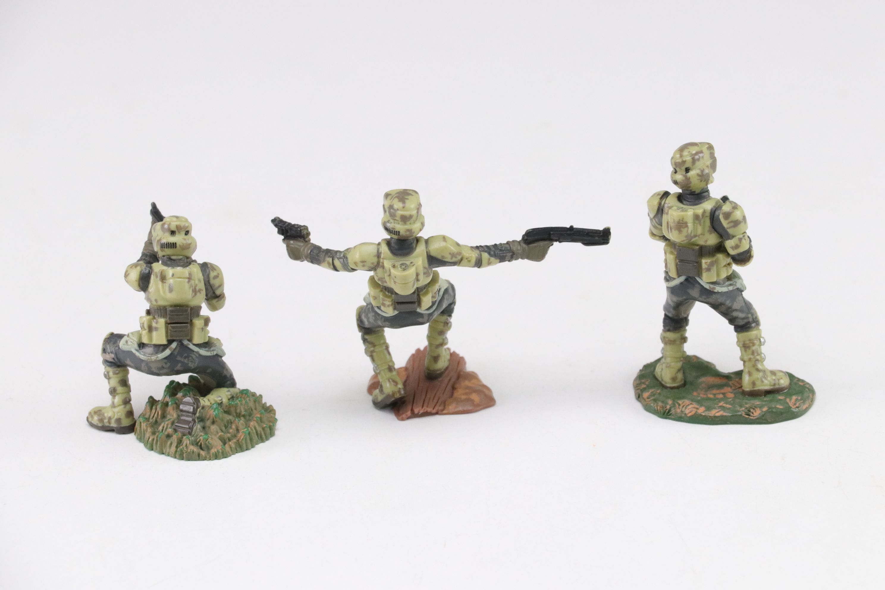 Star Wars Battle Pack Unleashed Wookie & Tusken Raider Figurines