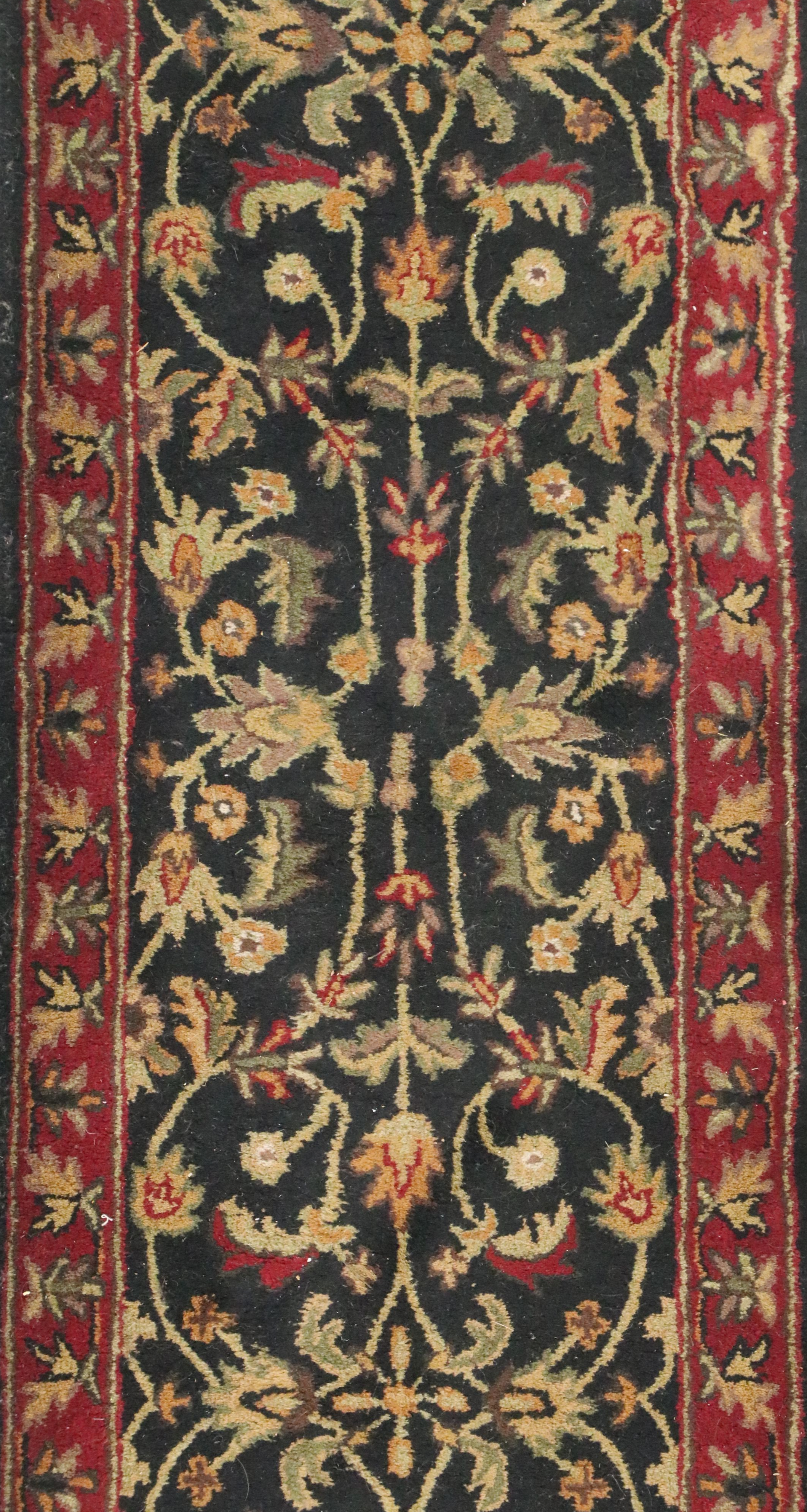 2'5 x 16'1 Hand-Tufted Safavieh Heritage Collection Carpet Runner