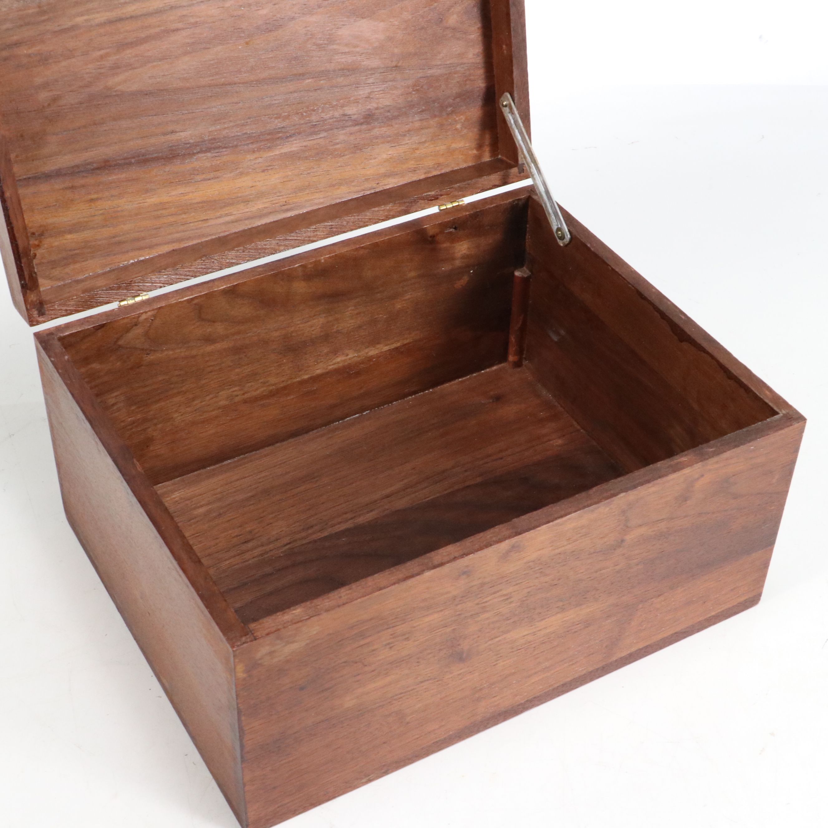 Novelty Wall Sign with Vintage Globe, Carver Wood Tray and More