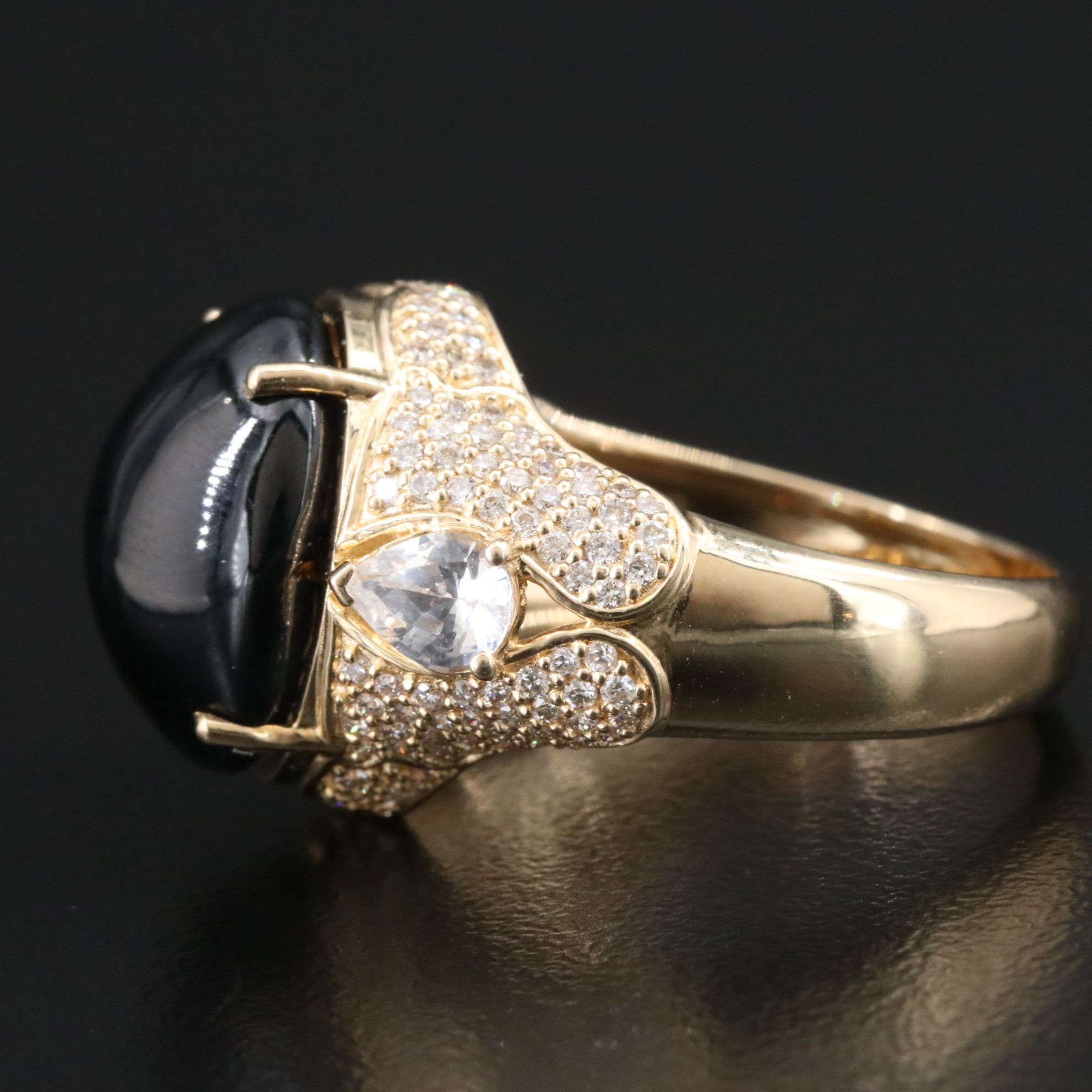 14K 11.55 CT Sapphire, Diamond, and White Sapphire Ring with IGI Report