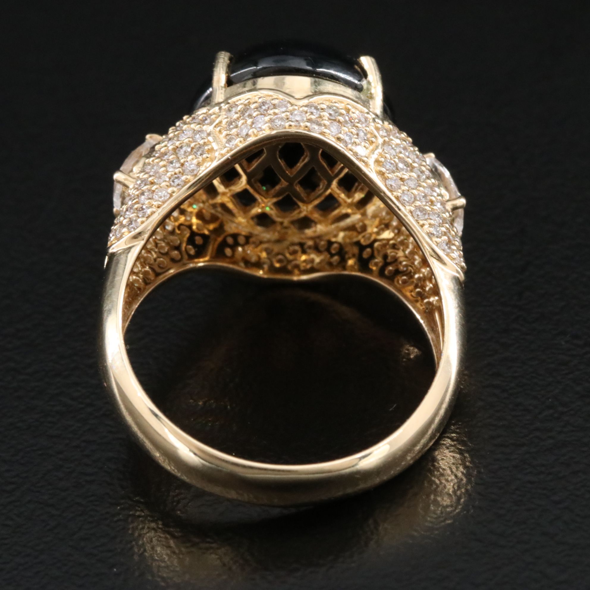 14K 11.55 CT Sapphire, Diamond, and White Sapphire Ring with IGI Report