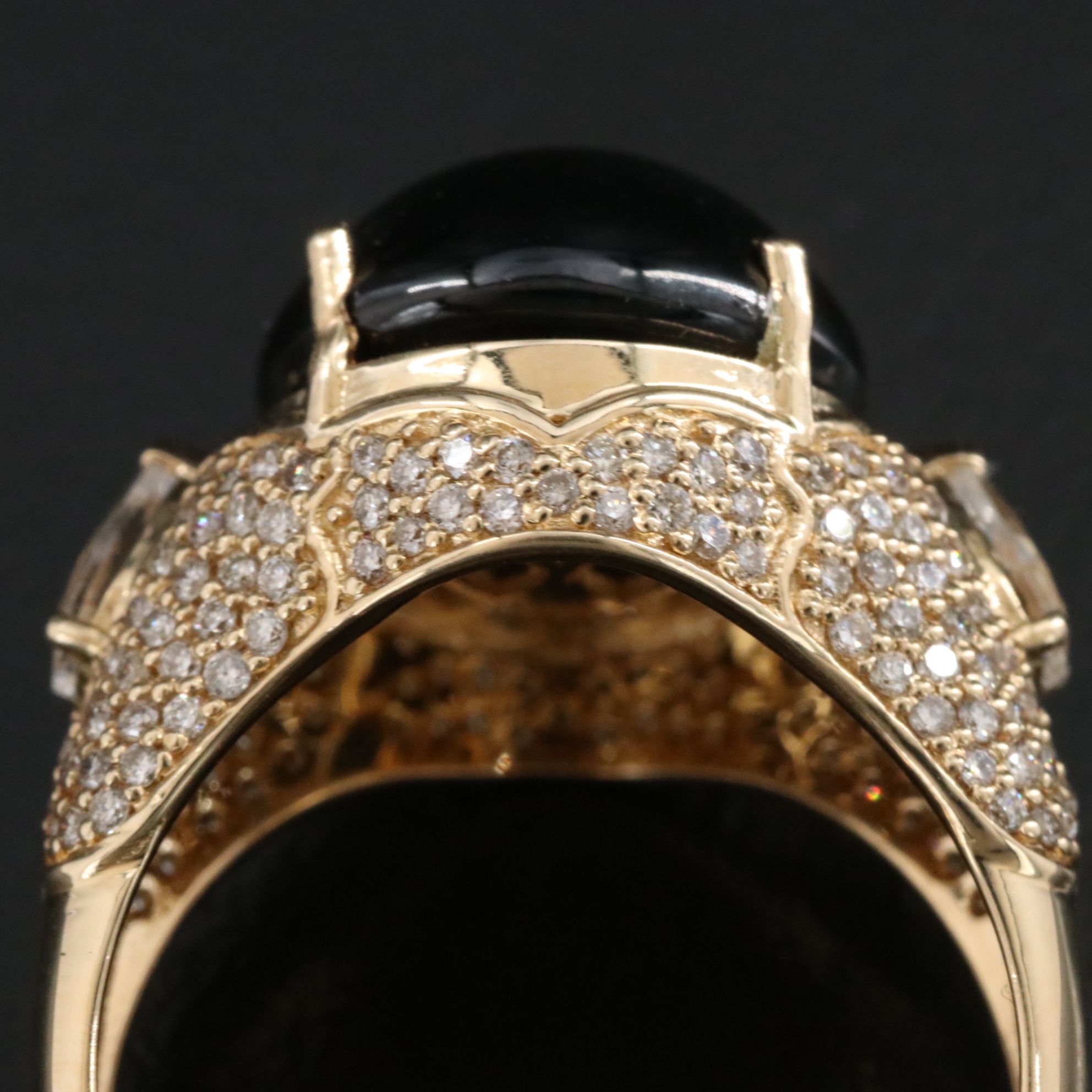 14K 11.55 CT Sapphire, Diamond, and White Sapphire Ring with IGI Report