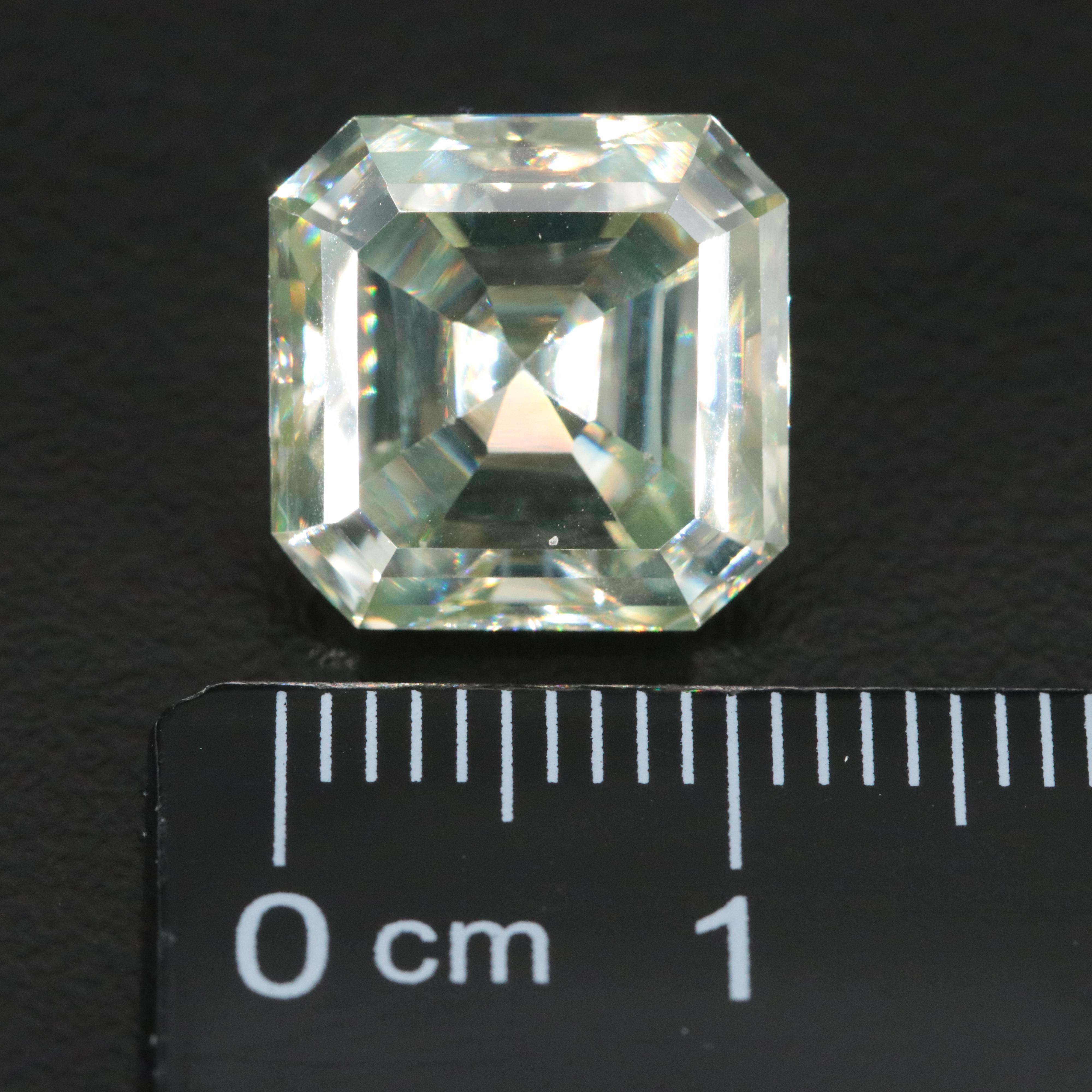 Loose 7.49 CT Moissanite