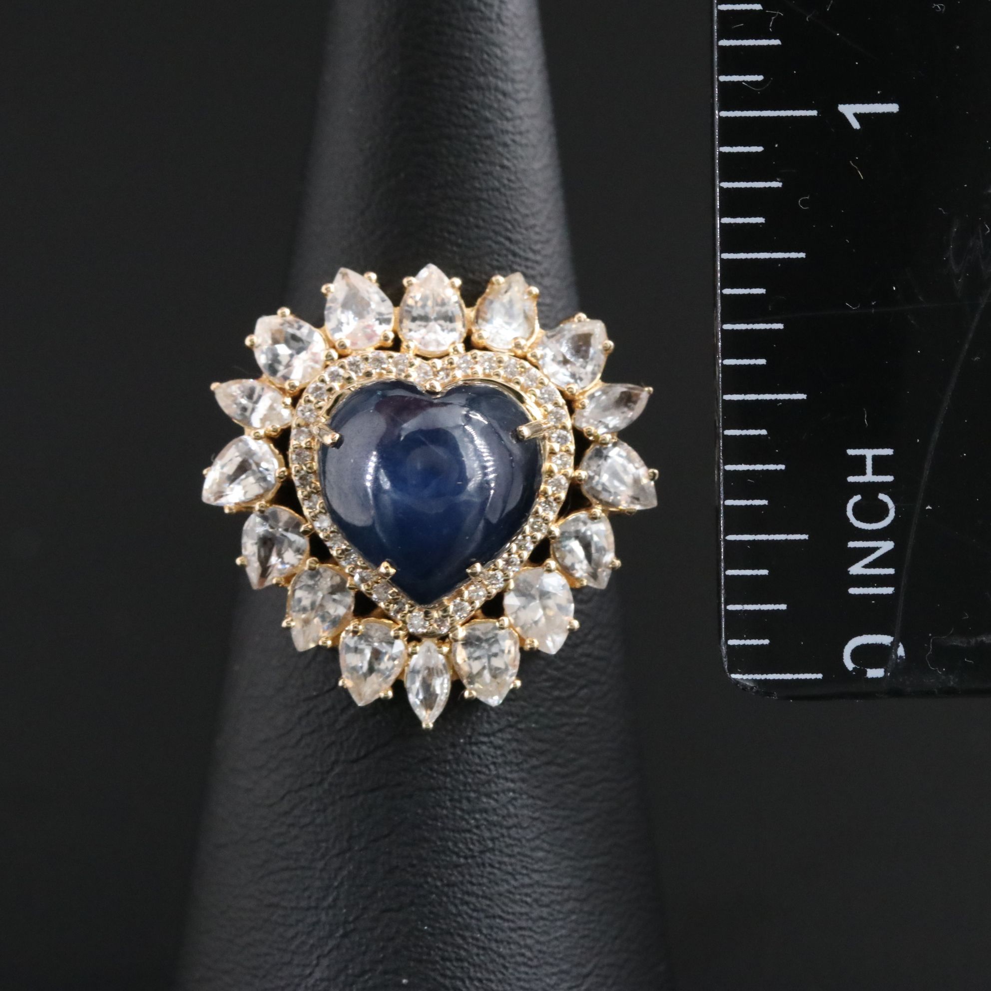 14K 9.41 CT Sapphire, Diamond, and White Sapphire Ring with IGI Jewelry Report