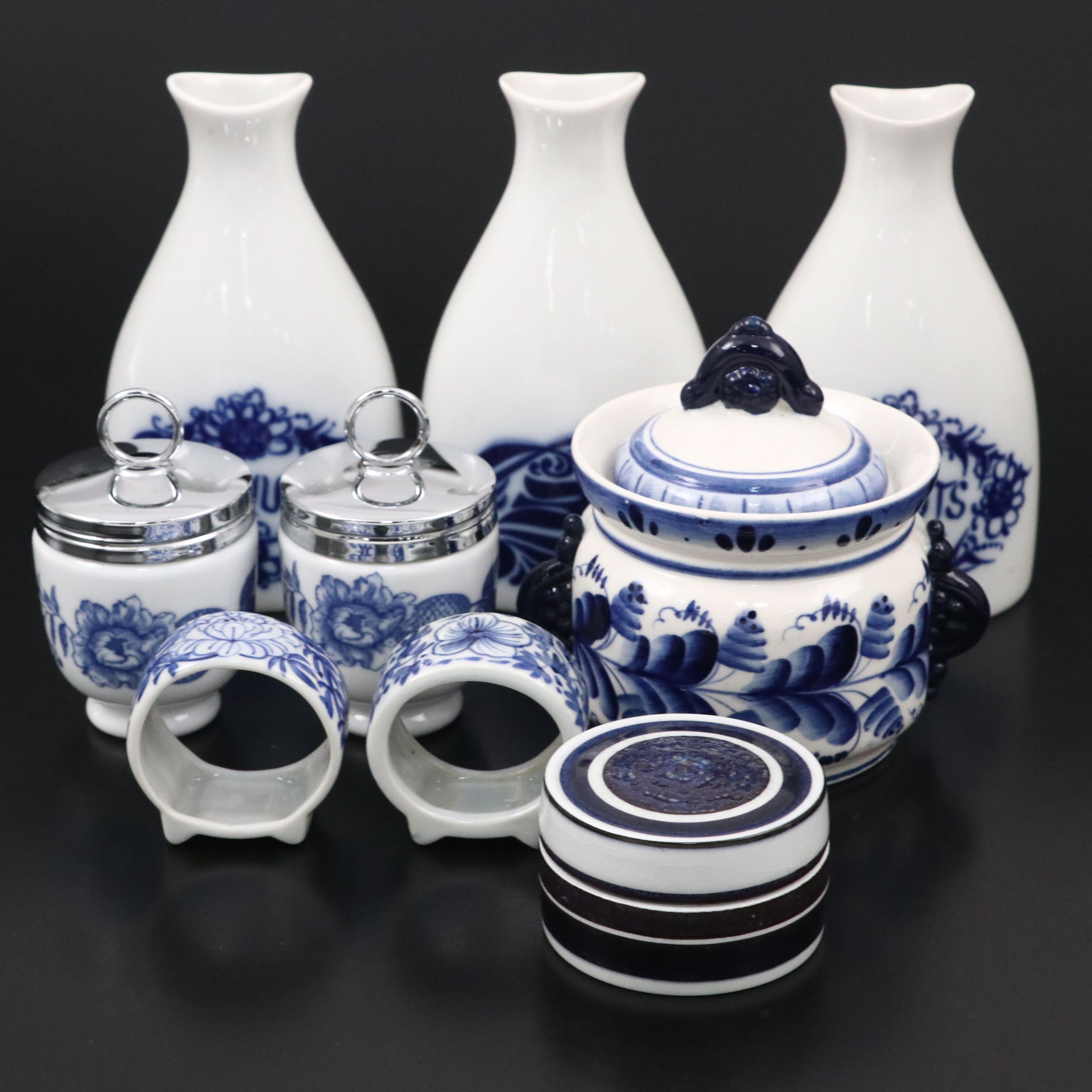 Porsgrund Peanuts Shakers with Blue on White Table Accessories