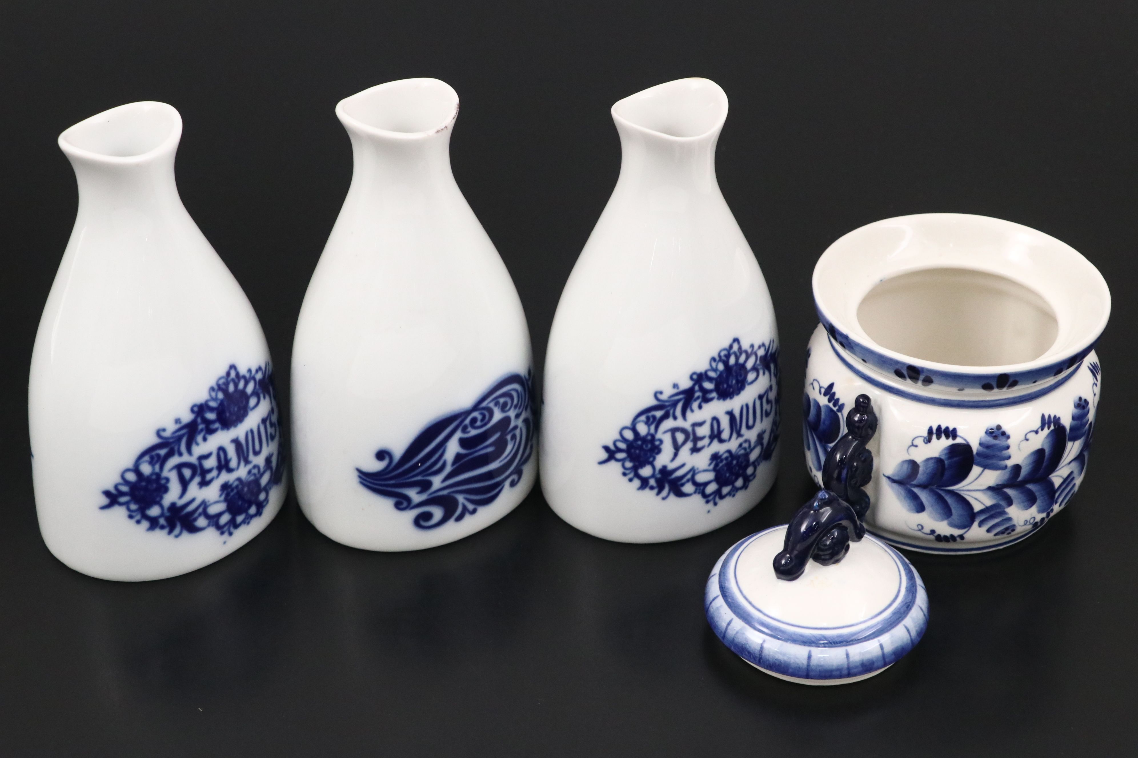 Porsgrund Peanuts Shakers with Blue on White Table Accessories