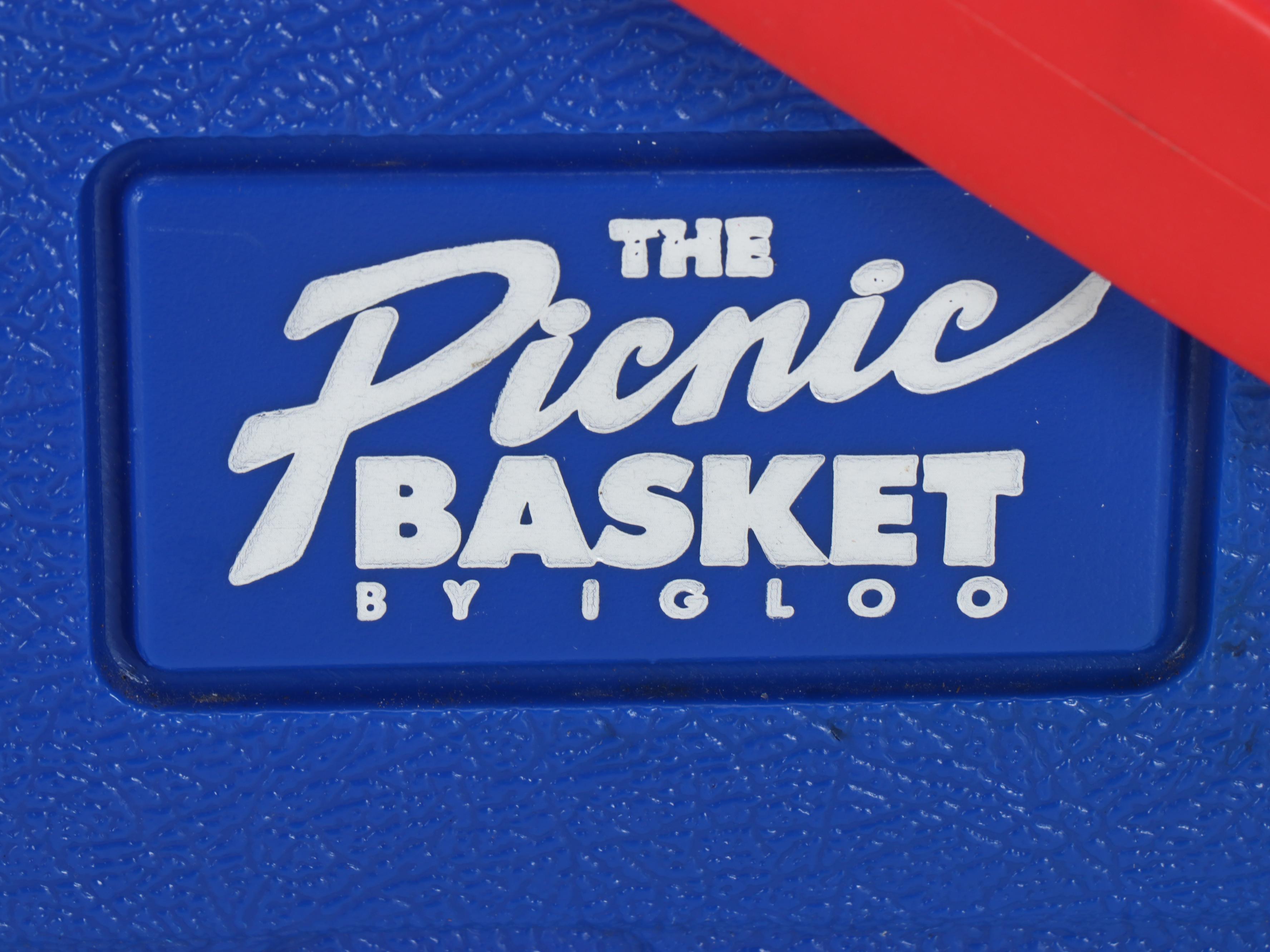 Proctor & Gamble Coolers, Throw Blanket, Duffel Bag and More