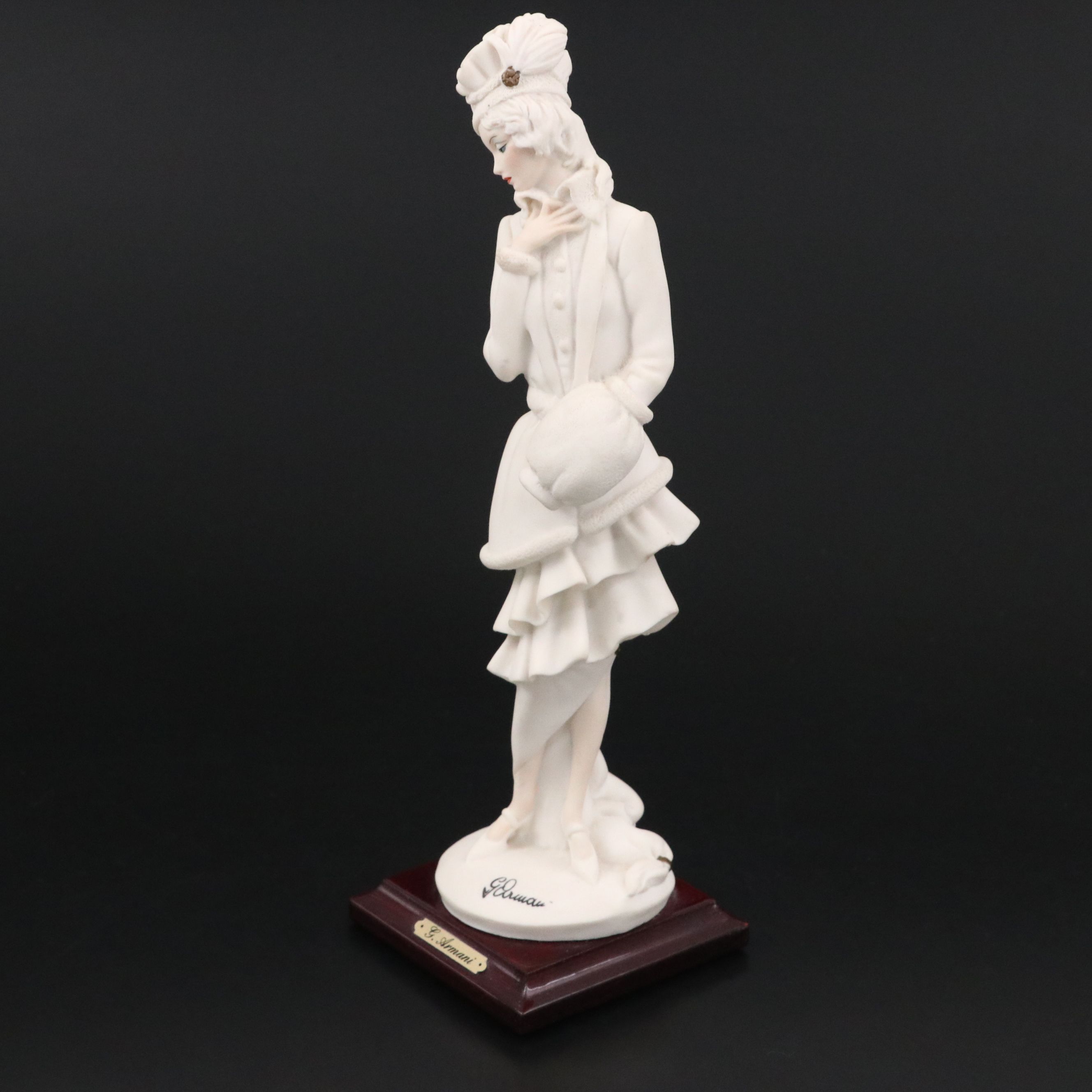 Giuseppe Armani "Lady with Muff" Porcelain Figurine, Late 20th Century