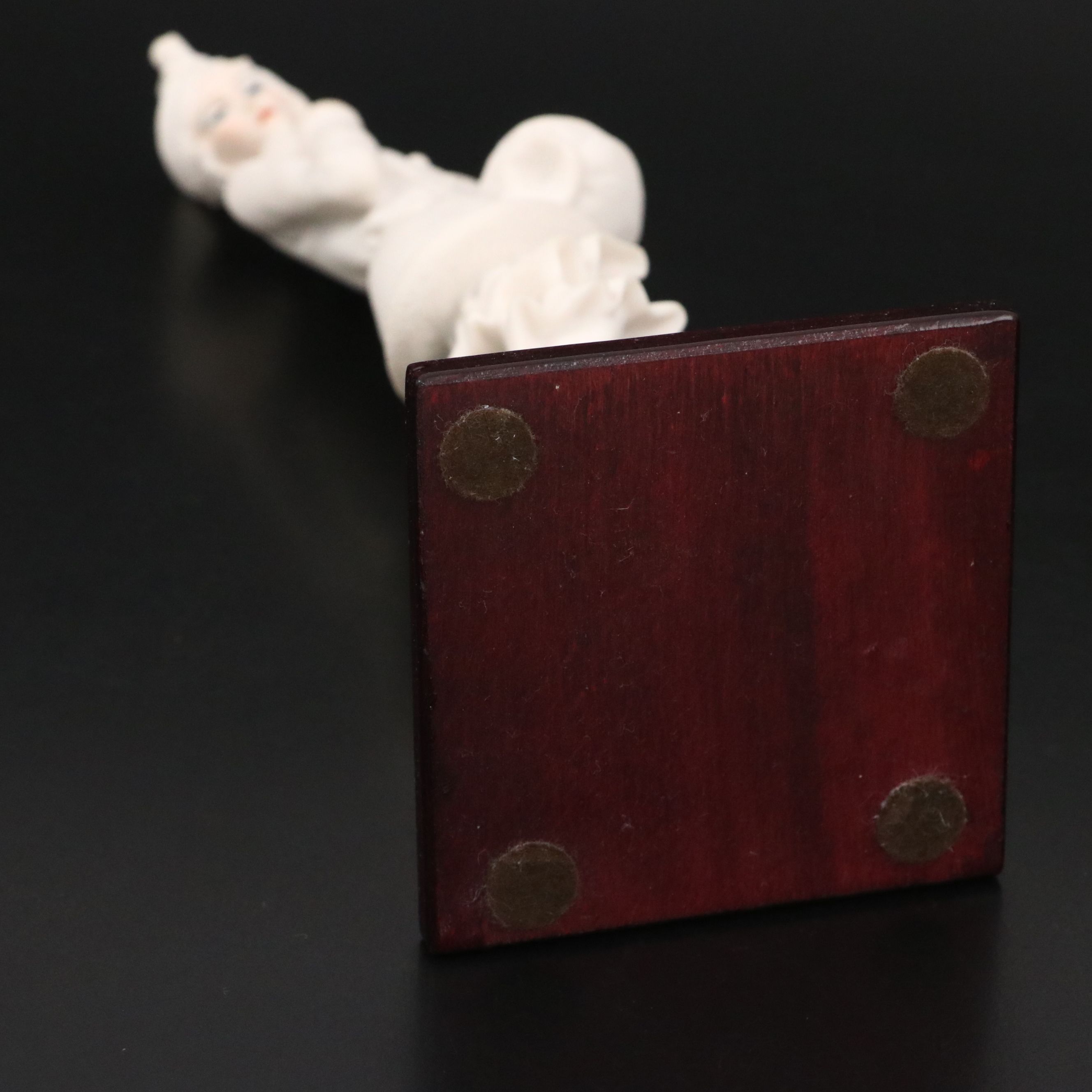 Giuseppe Armani "Lady with Muff" Porcelain Figurine, Late 20th Century