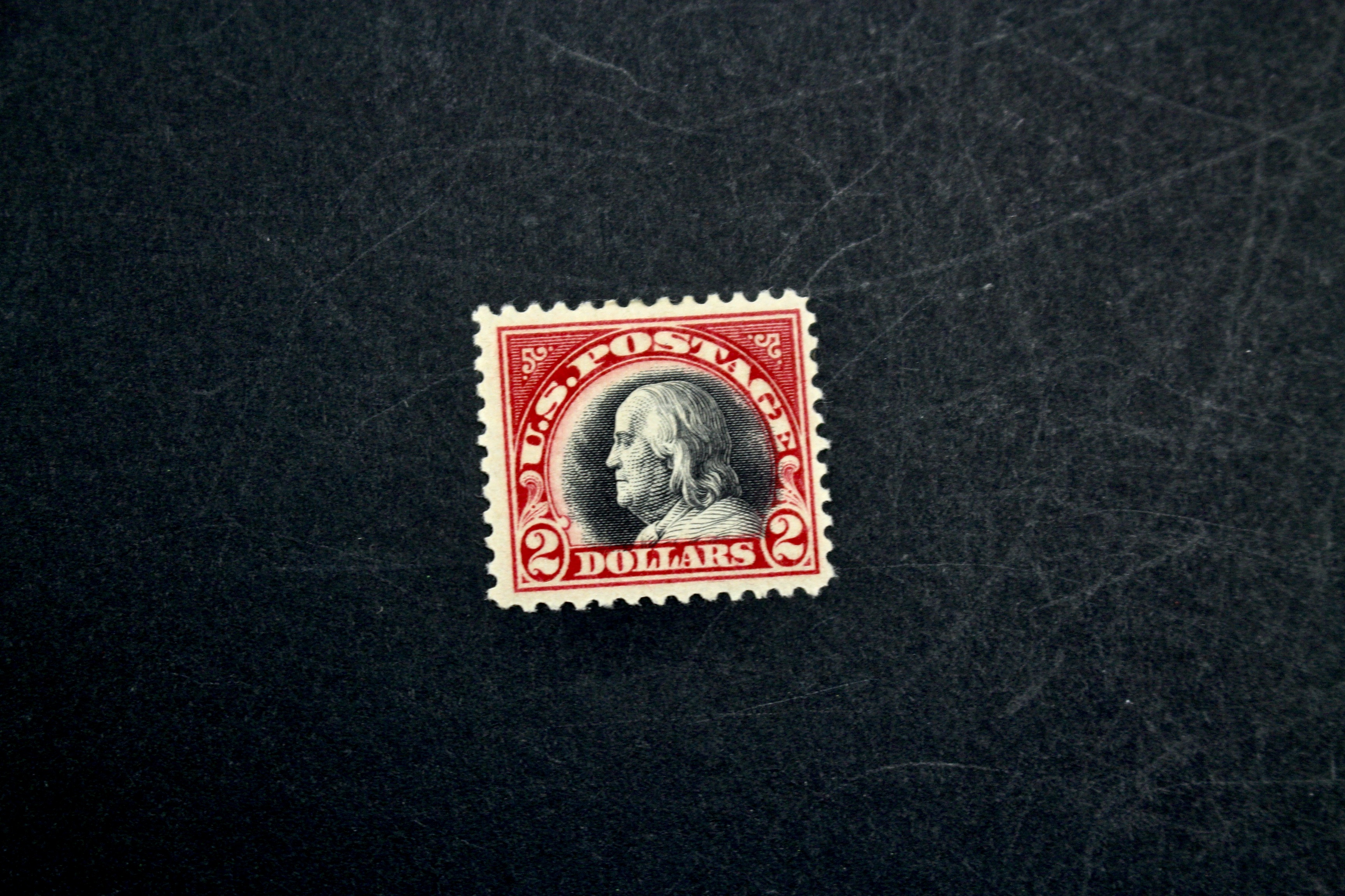 $2 Franklin Carmine & Black Mint Hinged Postage Stamp, Scott 547