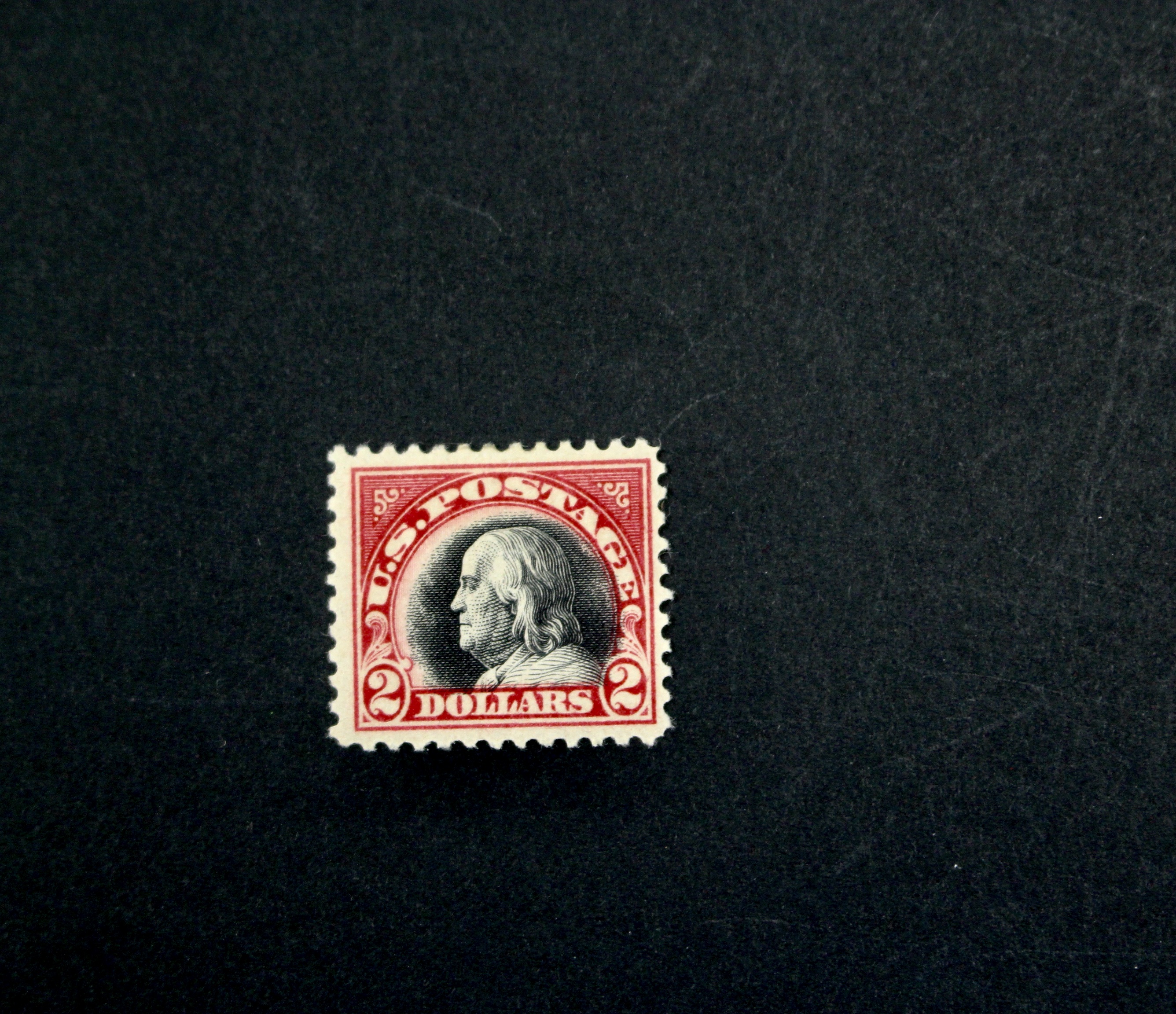 $2 Franklin Carmine & Black Mint Hinged Postage Stamp, Scott 547