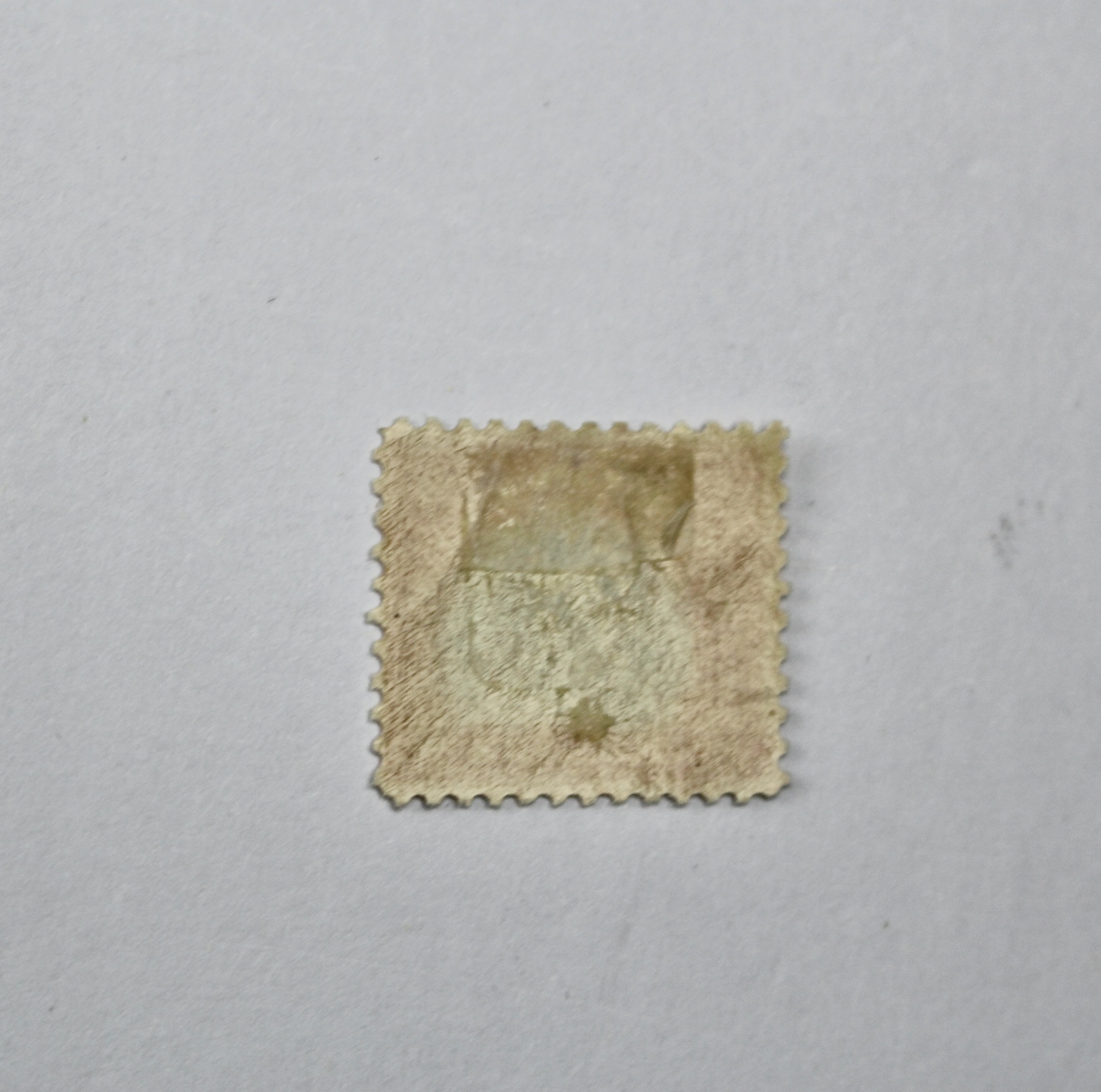 $2 Franklin Carmine & Black Mint Hinged Postage Stamp, Scott 547