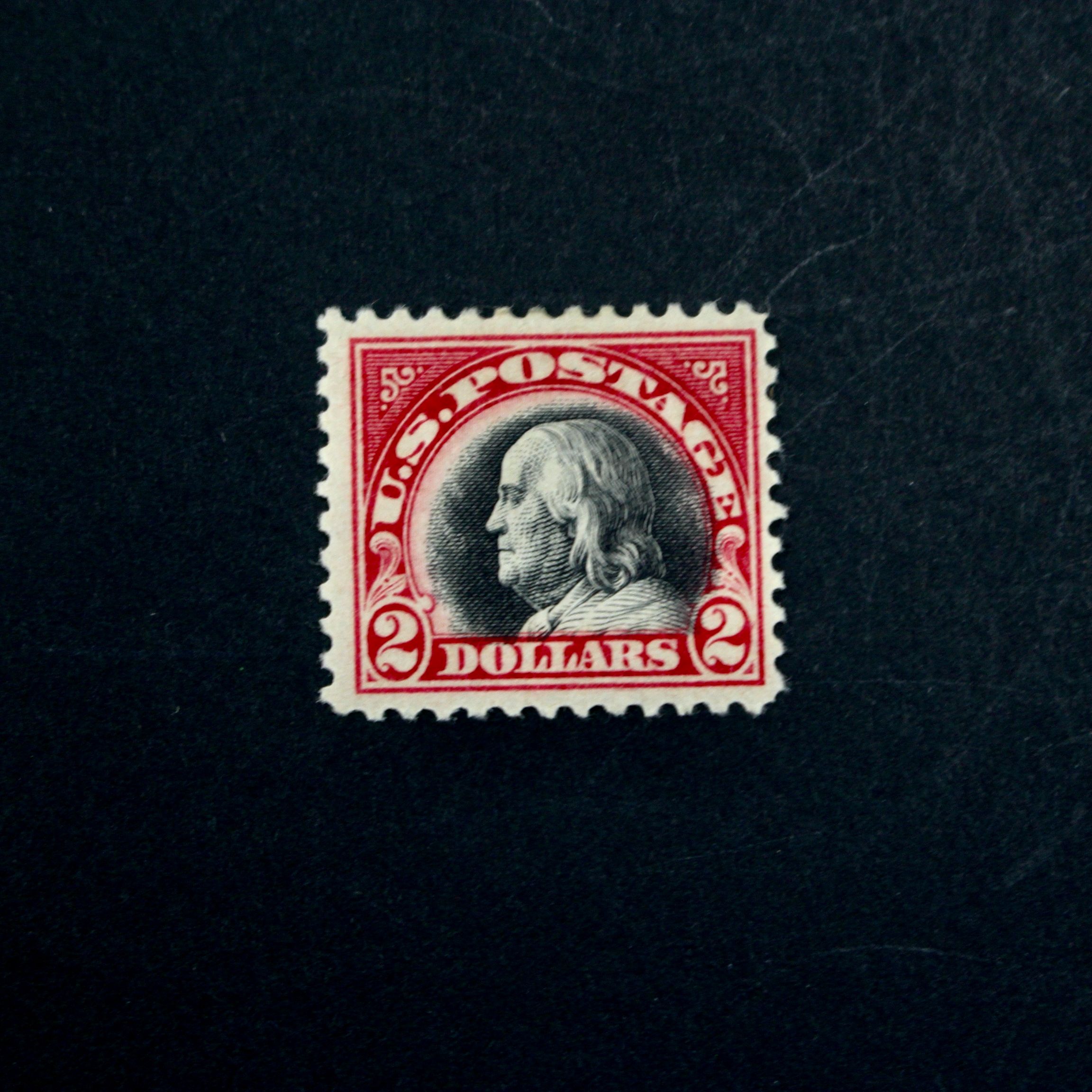 $2 Franklin Carmine & Black Mint Hinged Postage Stamp, Scott 547