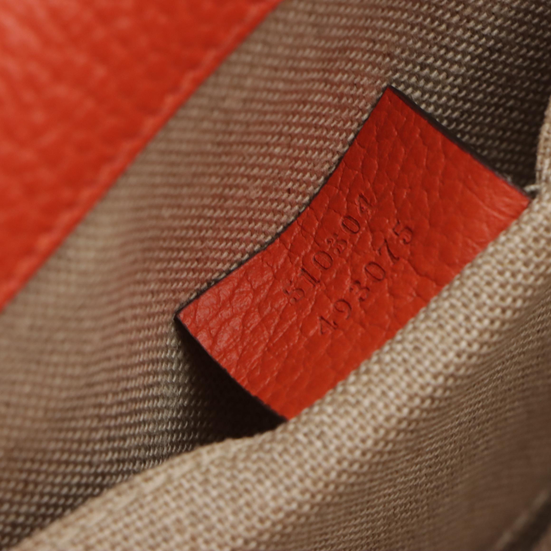 Gucci Interlocking GG Dollar Chain Strap Bag in Orange Grained Leather