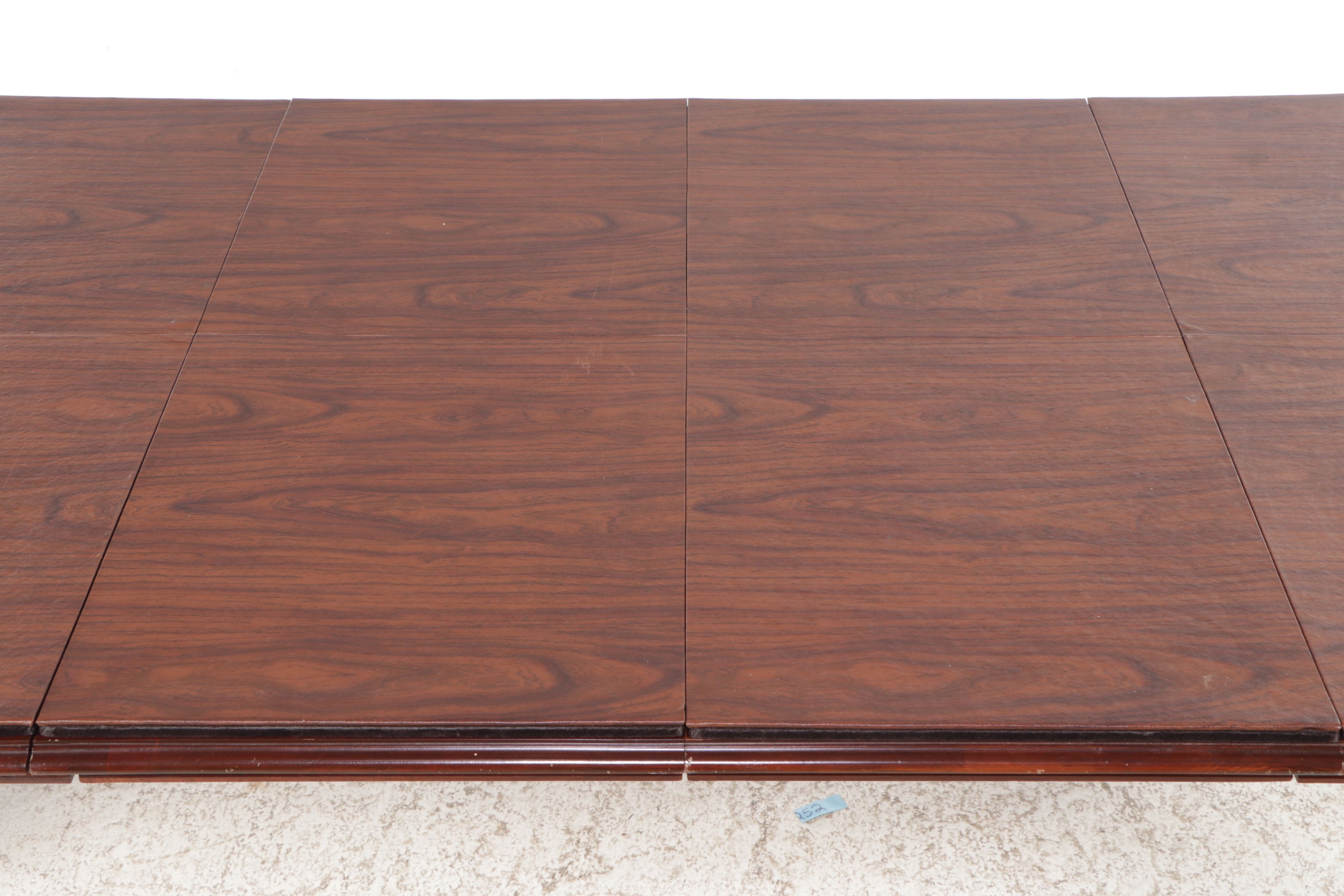 Knob Creek Queen Anne Style Mahogany Dining Table