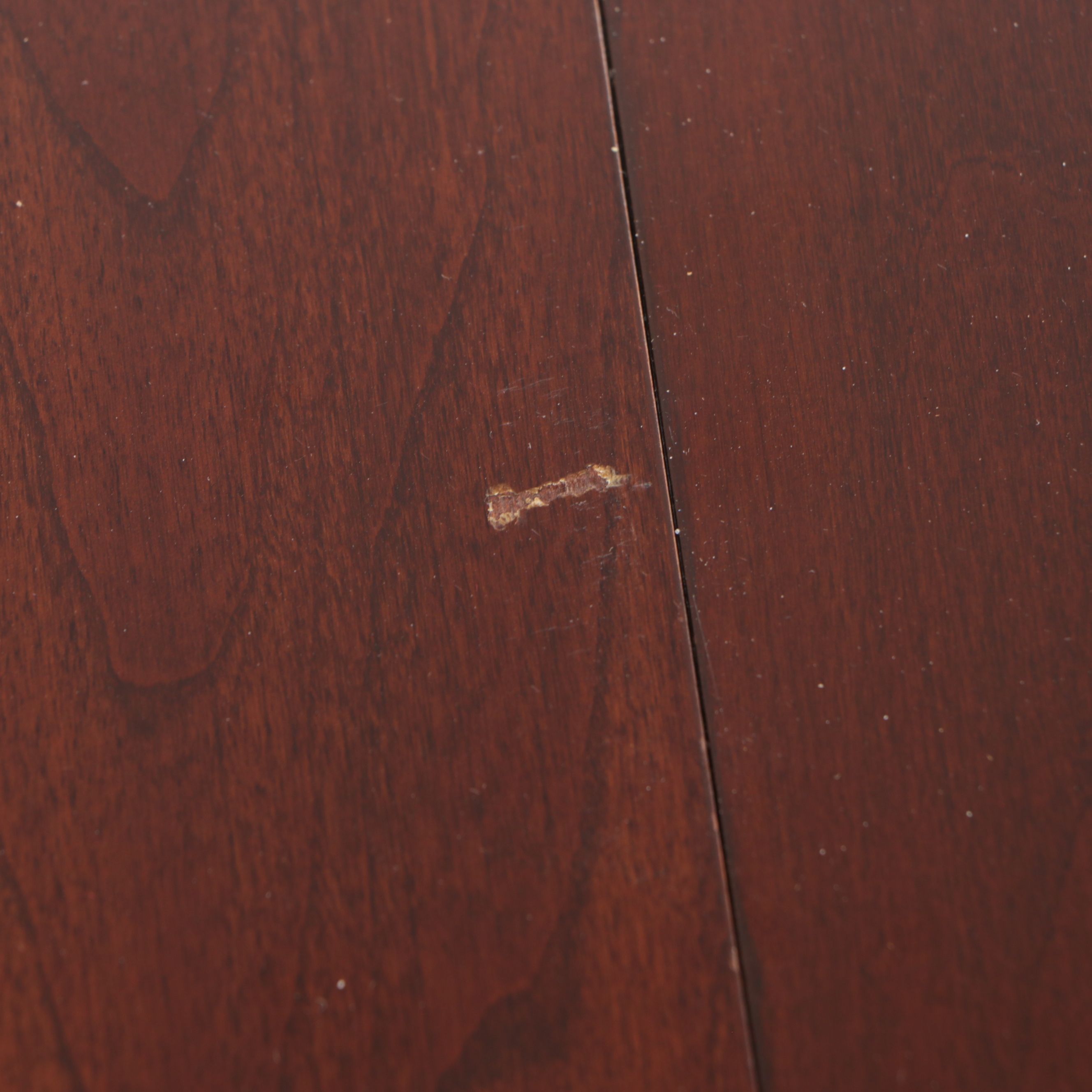 Knob Creek Queen Anne Style Mahogany Dining Table