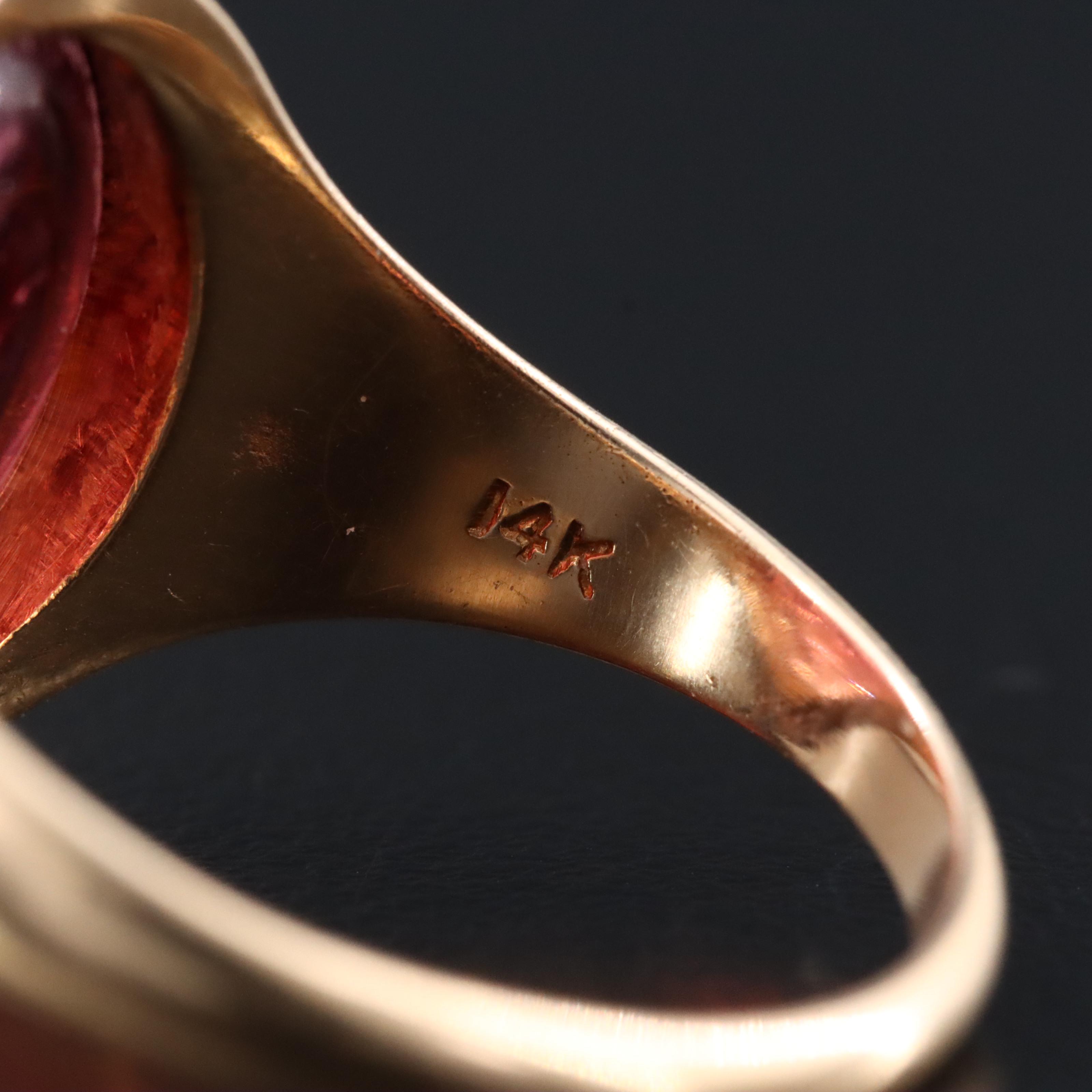Antique 14K Garnet Intaglio Ring