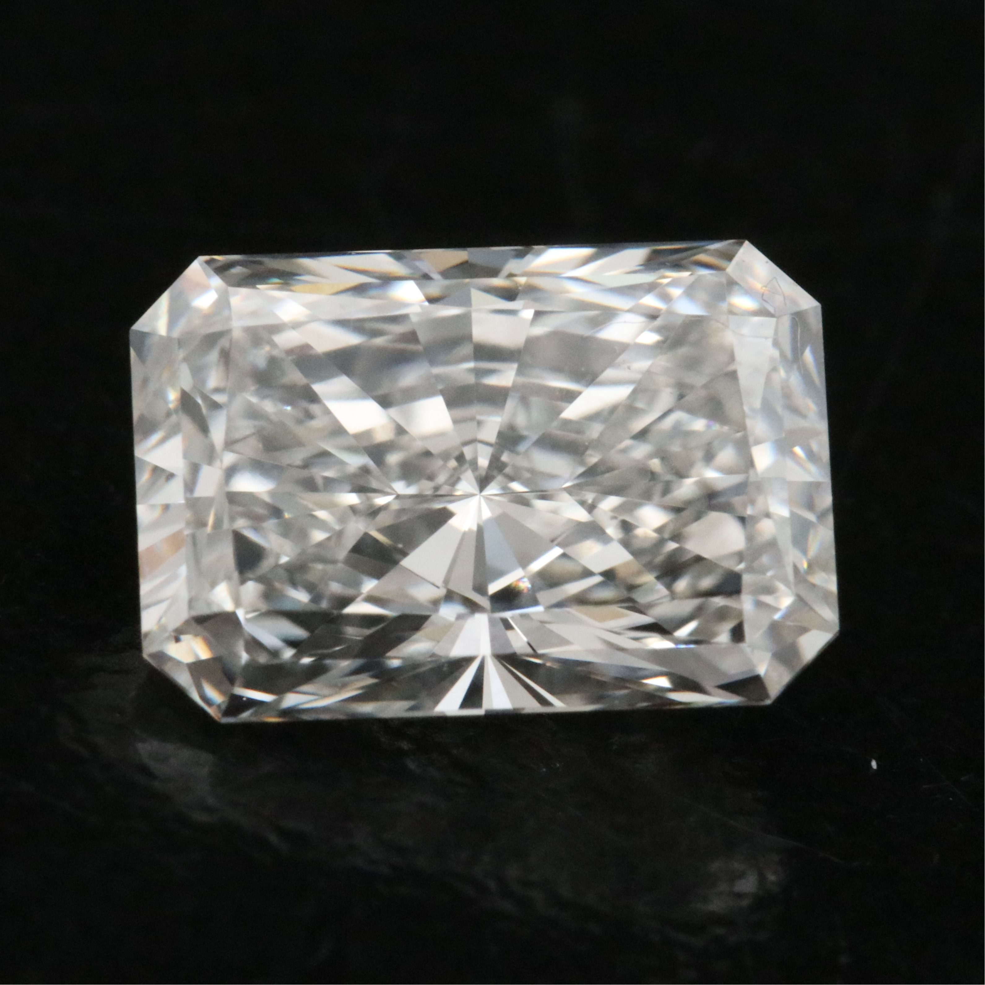 Loose 2.37 CT Lab Grown Diamond with IGI Report