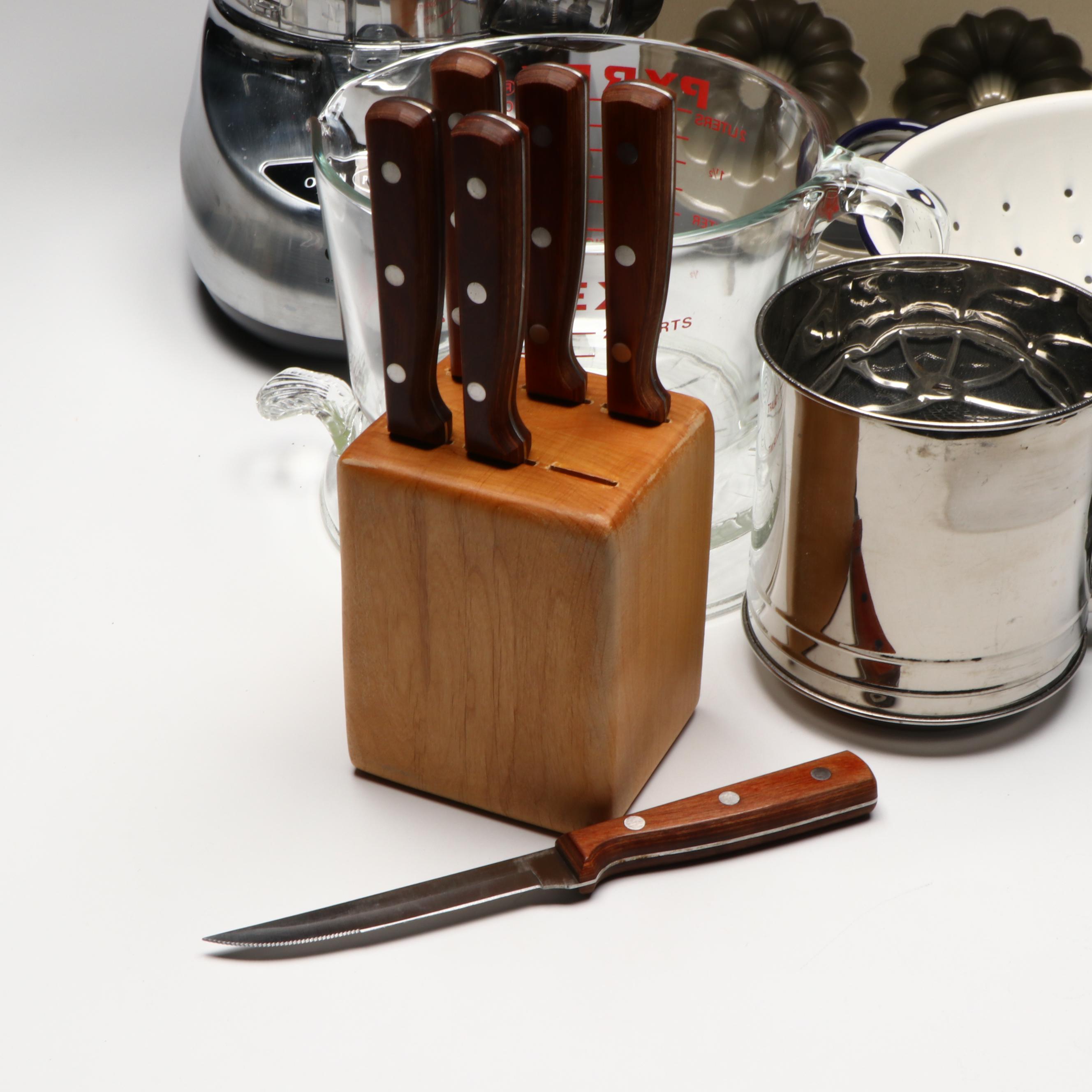 Cuisinart Food Processor with Pyrex Measuring Cup and Other Kitchen Gadgets