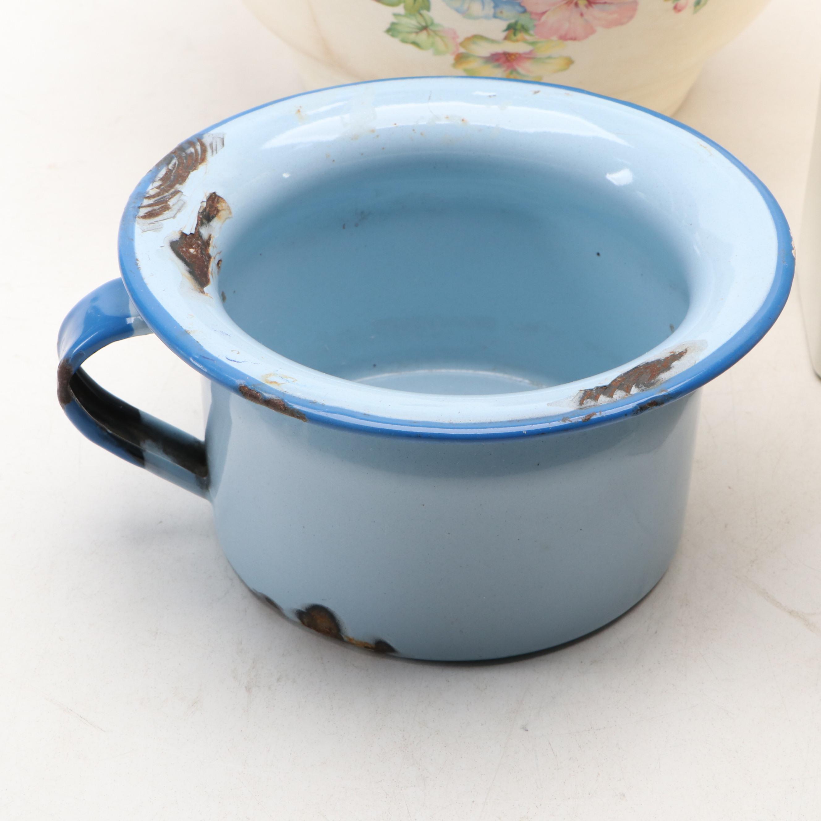 Gerda Art Deco Coffee Canister with Jadeite Mixing Bowl and Other Kitchen Décor