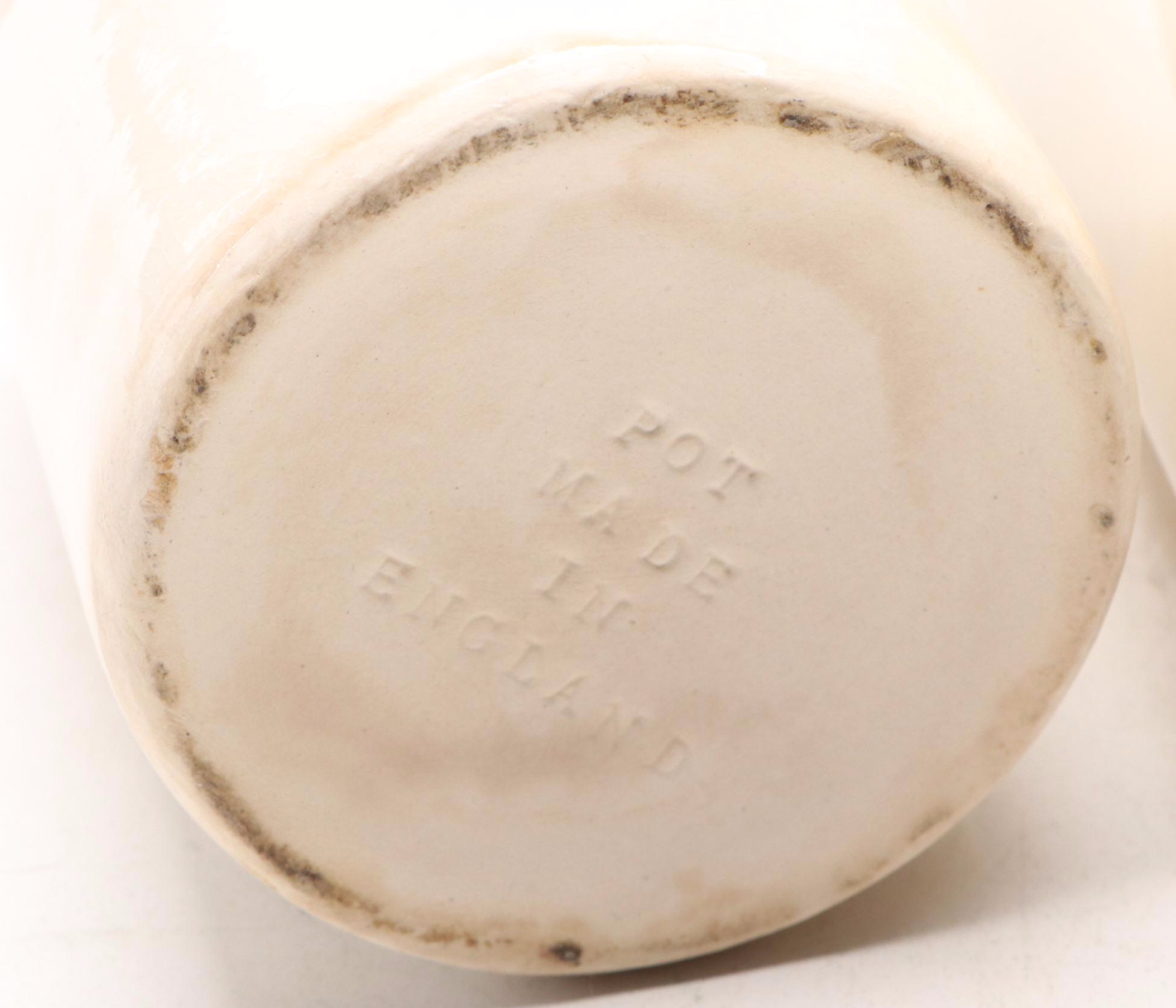 Gerda Art Deco Coffee Canister with Jadeite Mixing Bowl and Other Kitchen Décor