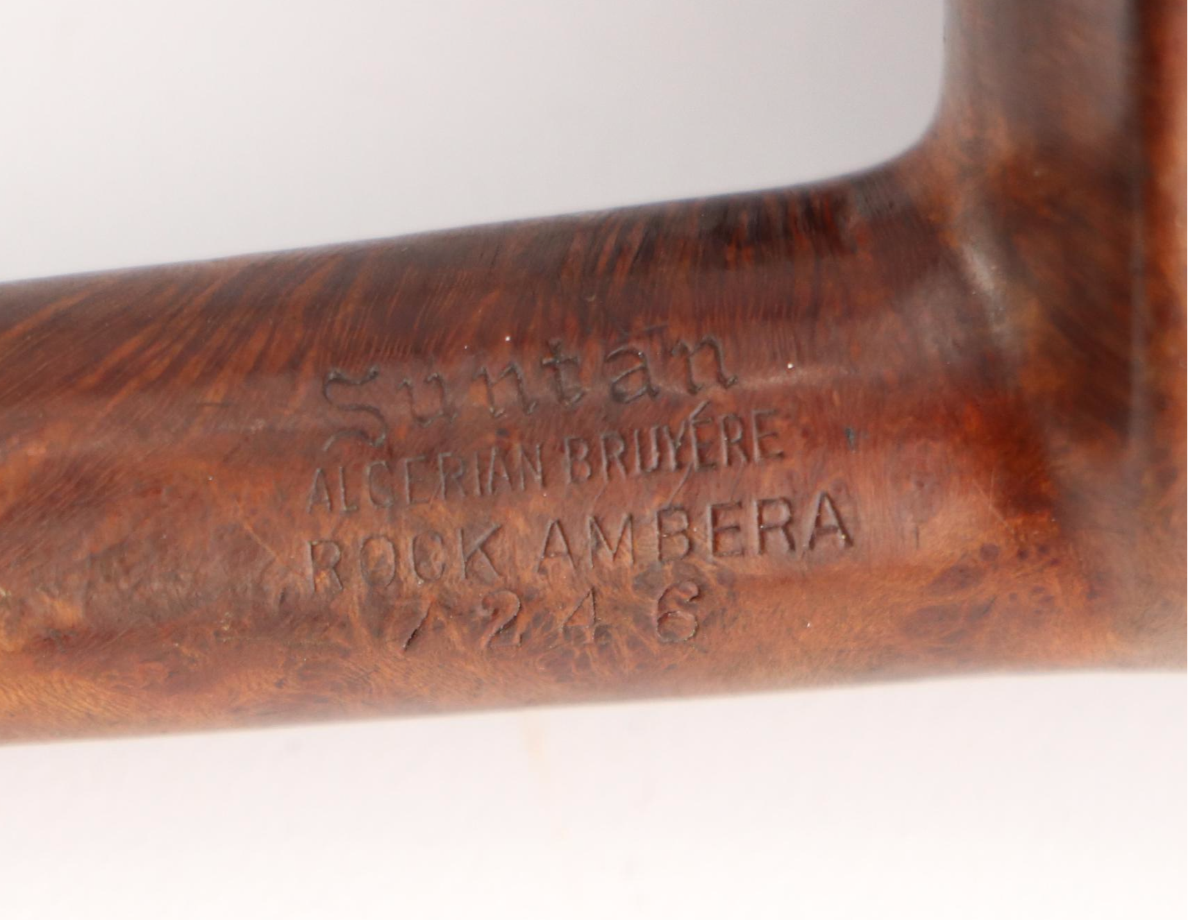 Men's Vintage Razors, Shaving Brushes, Pipes and Other Vanity Items