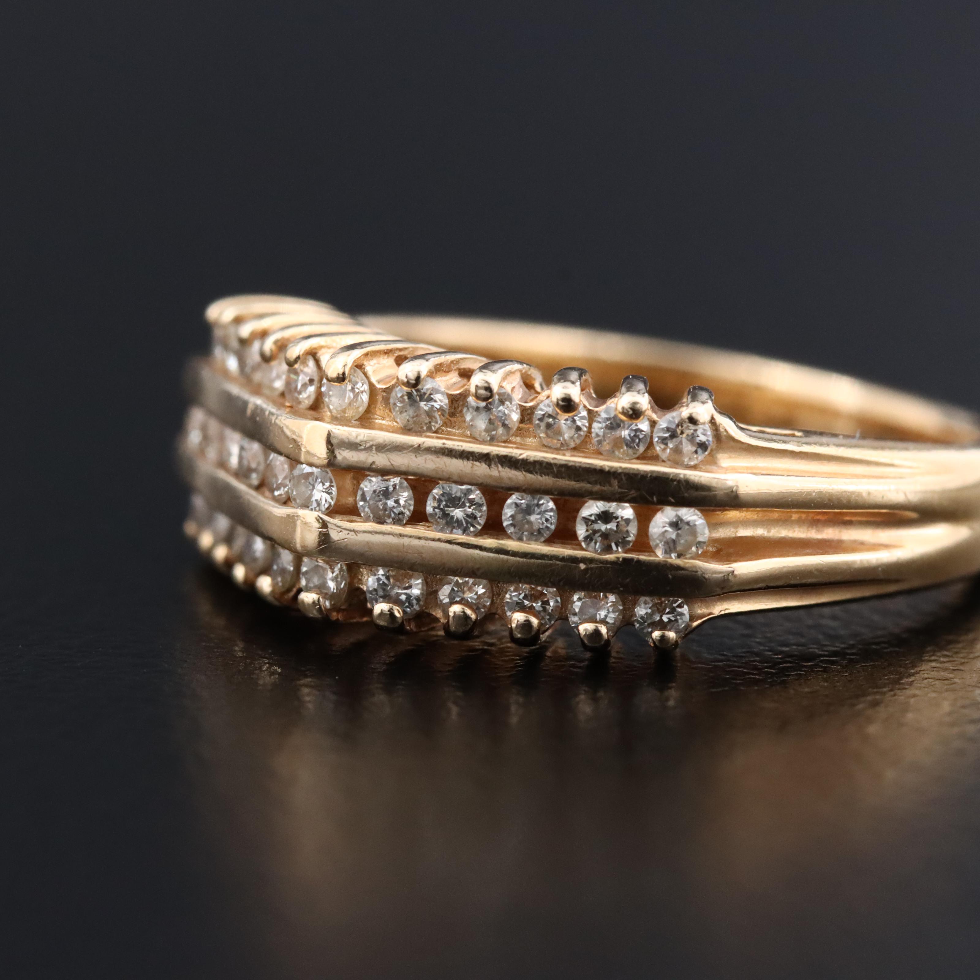 14K 0.28 CTW Diamond Pyramid Ring