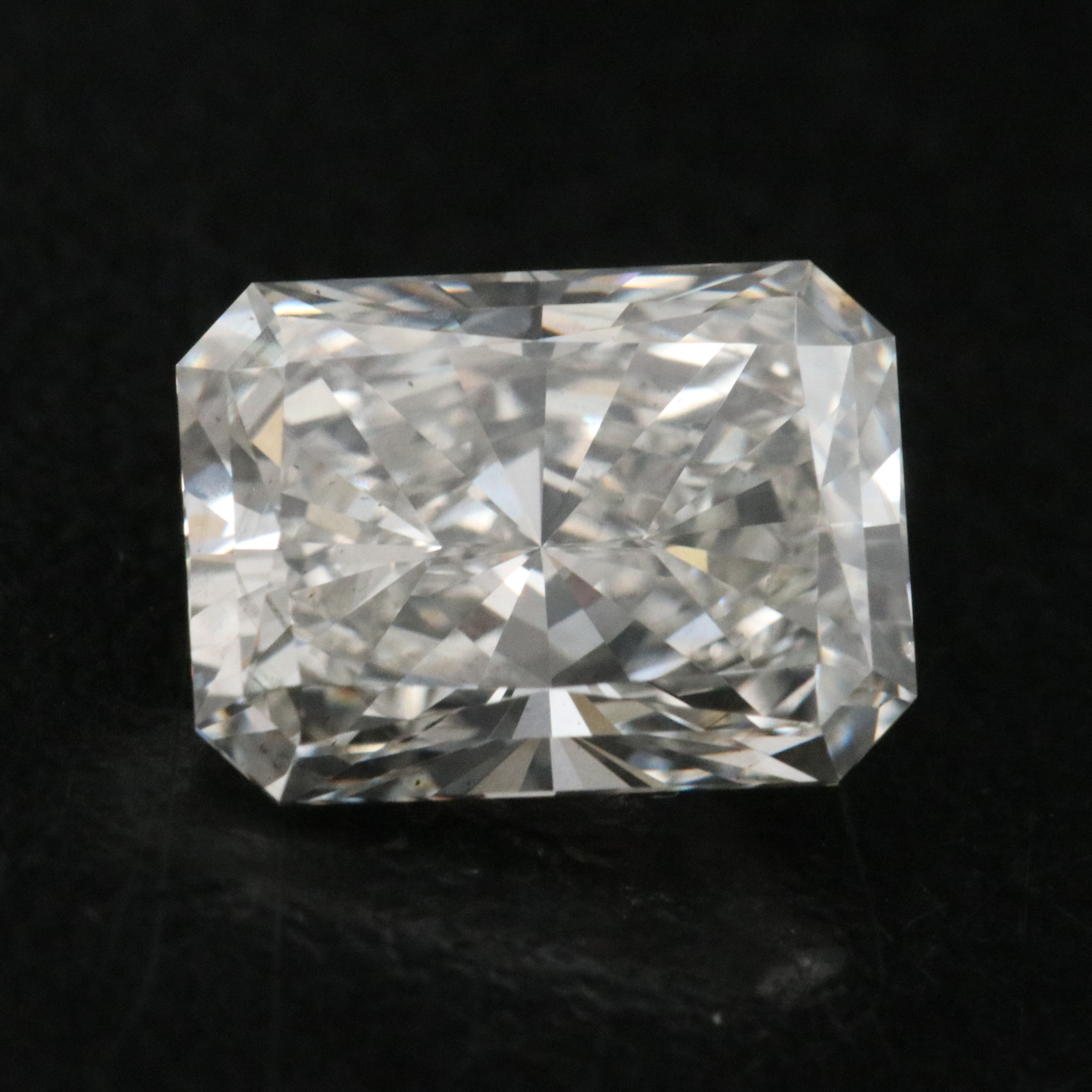 Loose 1.98 CT Lab Grown Diamond with IGI Report