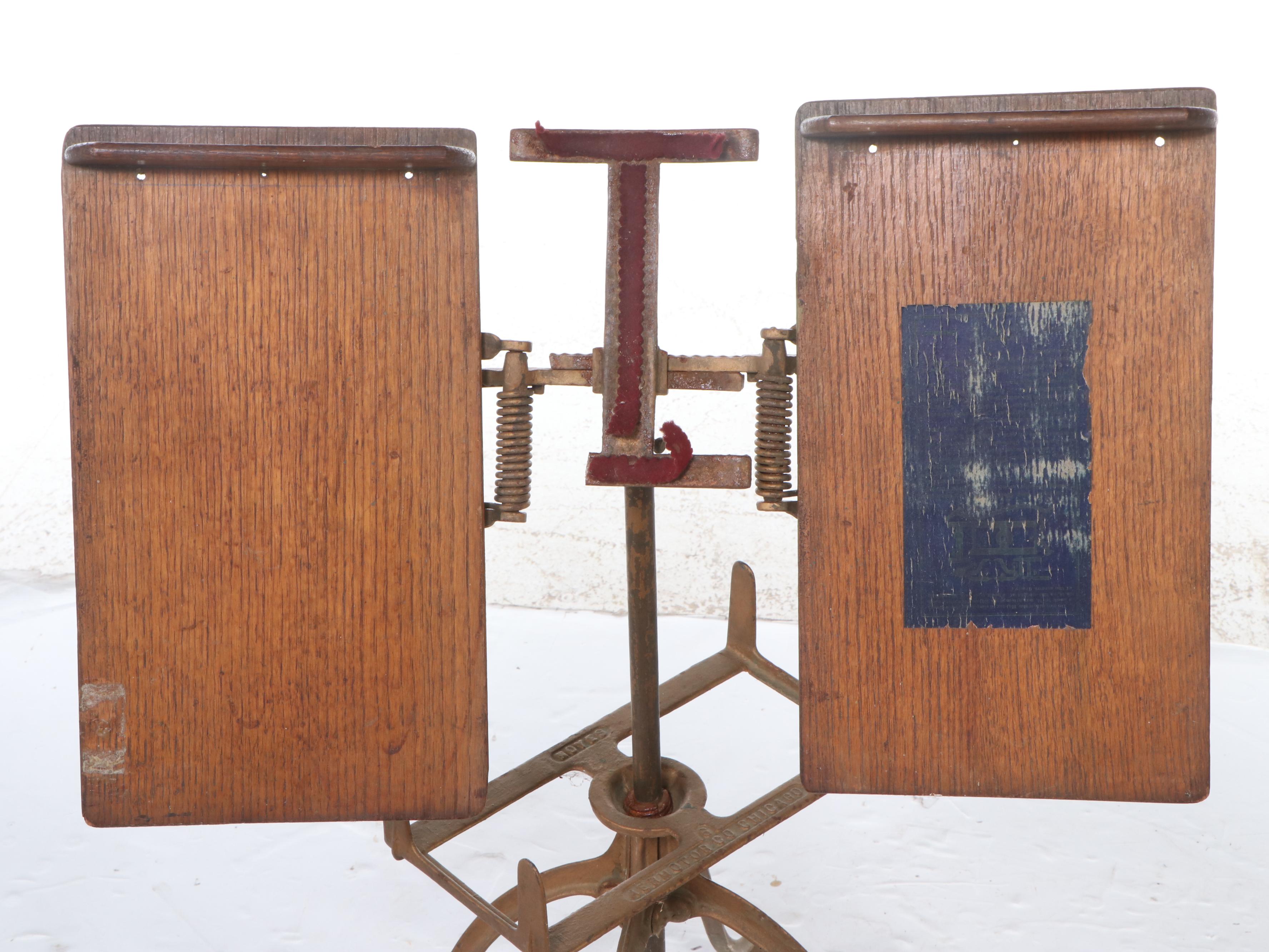Art Deco Style Oak and Cast Metal Adjustable Music Stand, Early to Mid-20th C.