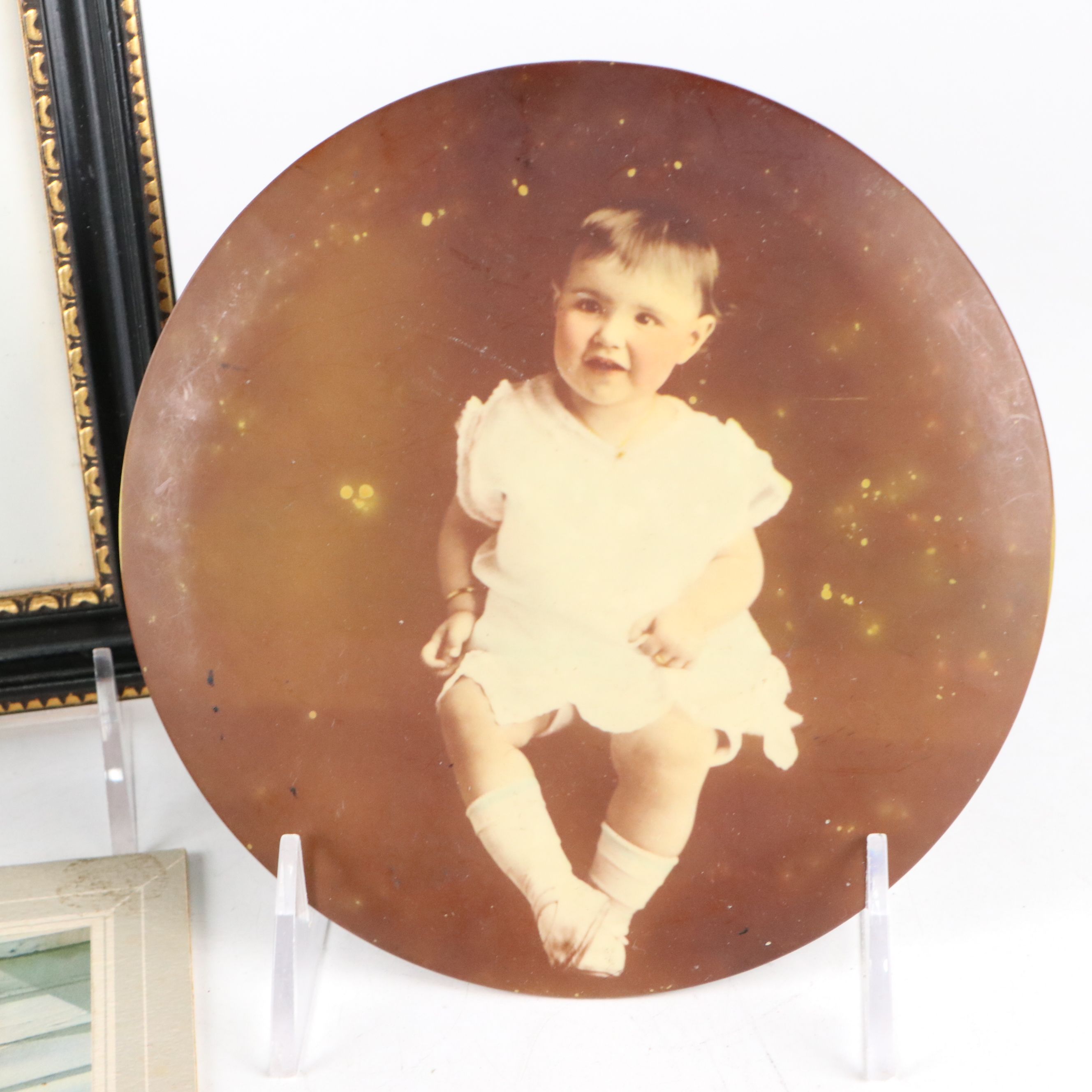 Victorian Portraits of Men, Women and Children with Calendar