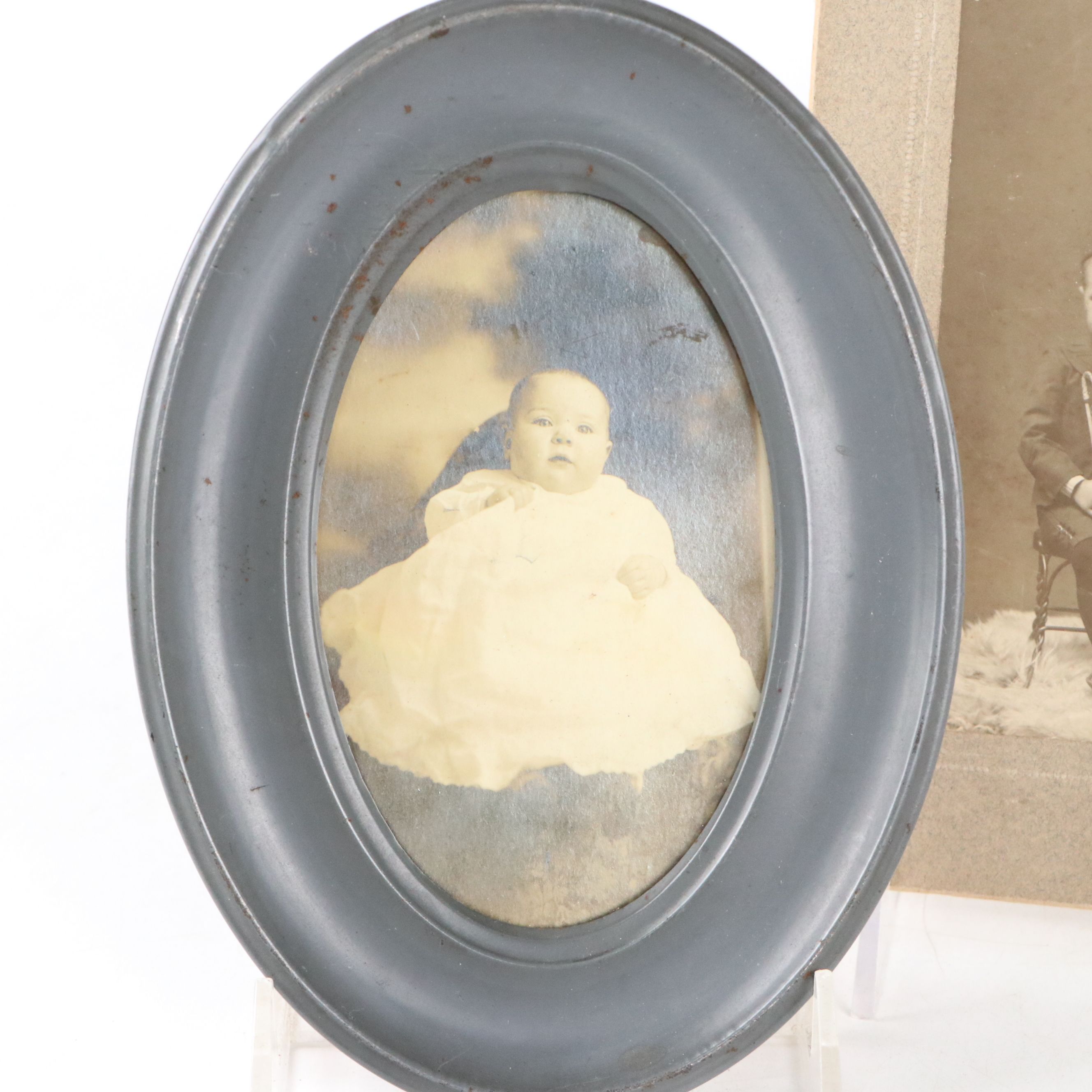 Victorian Portraits of Men, Women and Children with Calendar