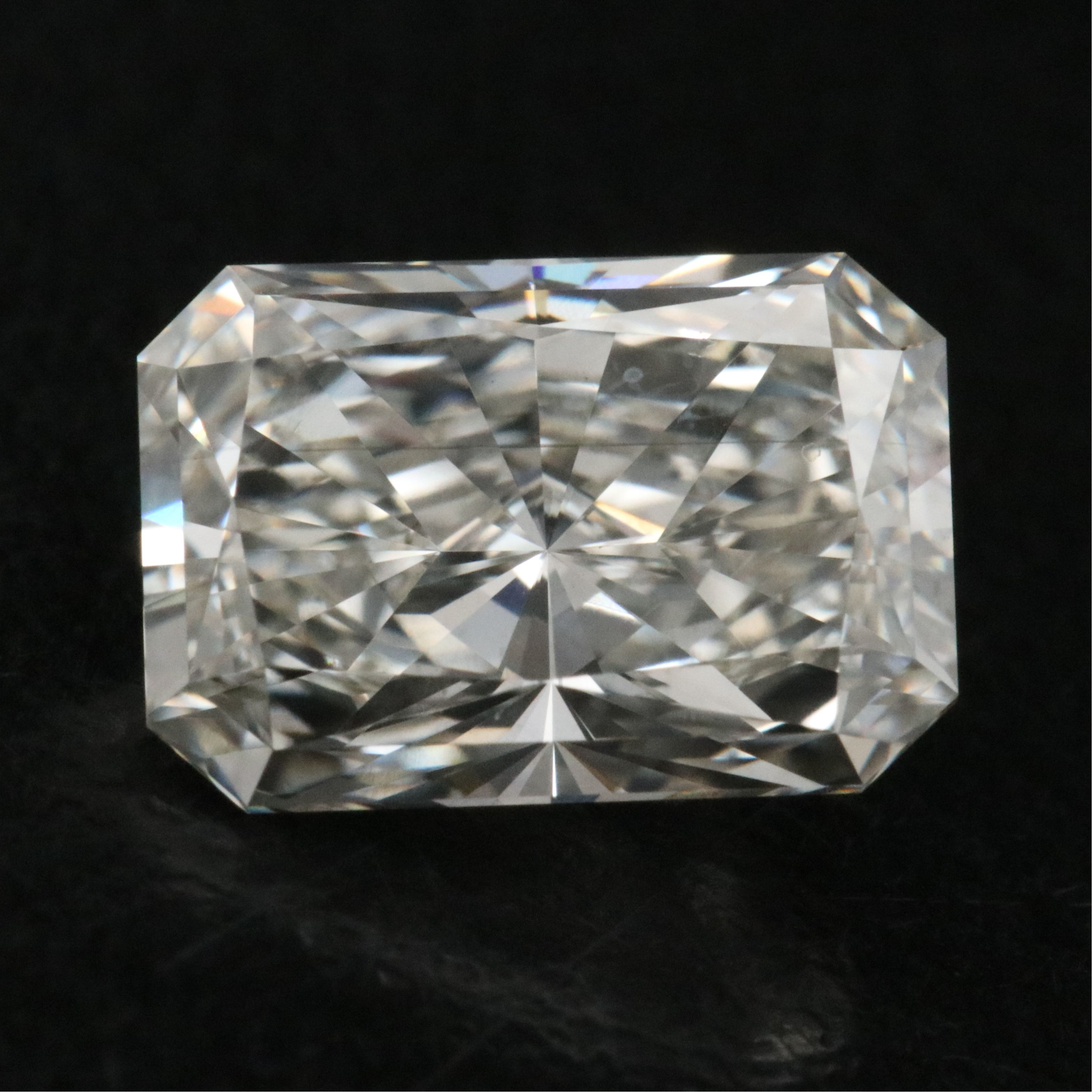Loose 1.80 CT Lab Grown Diamond with IGI Report