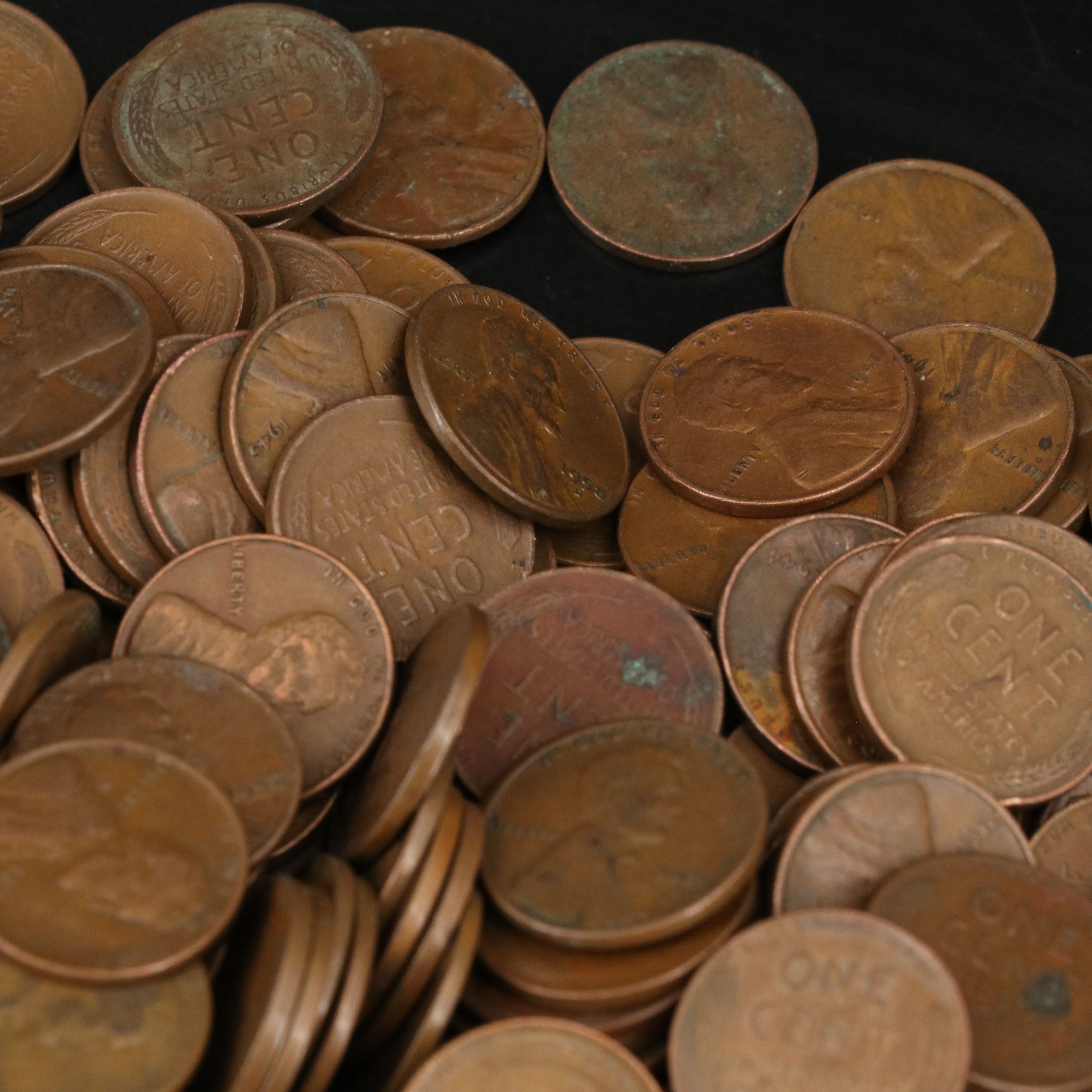 Collection of 800 Wheat Cents and Buffalo Nickels