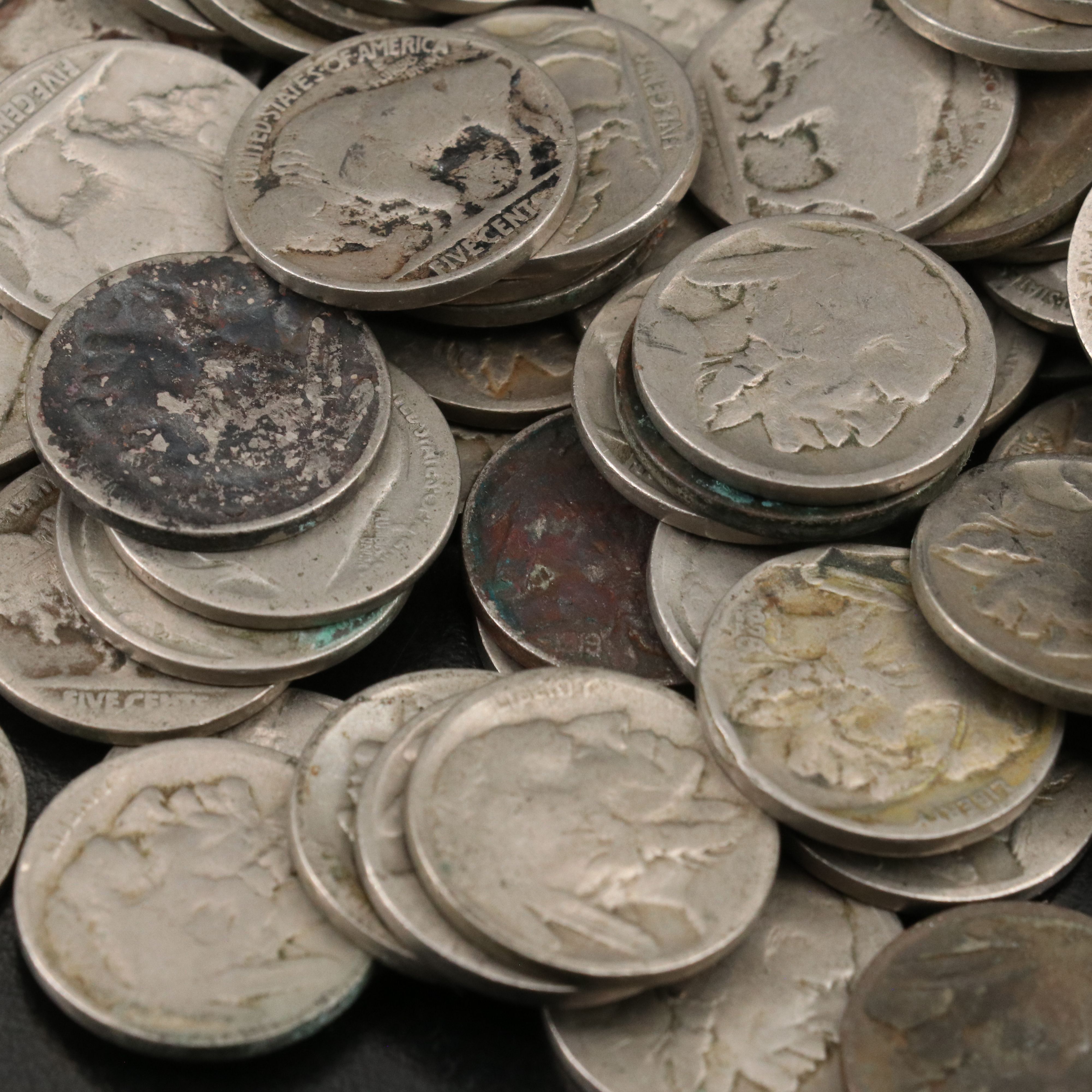 Collection of 800 Wheat Cents and Buffalo Nickels