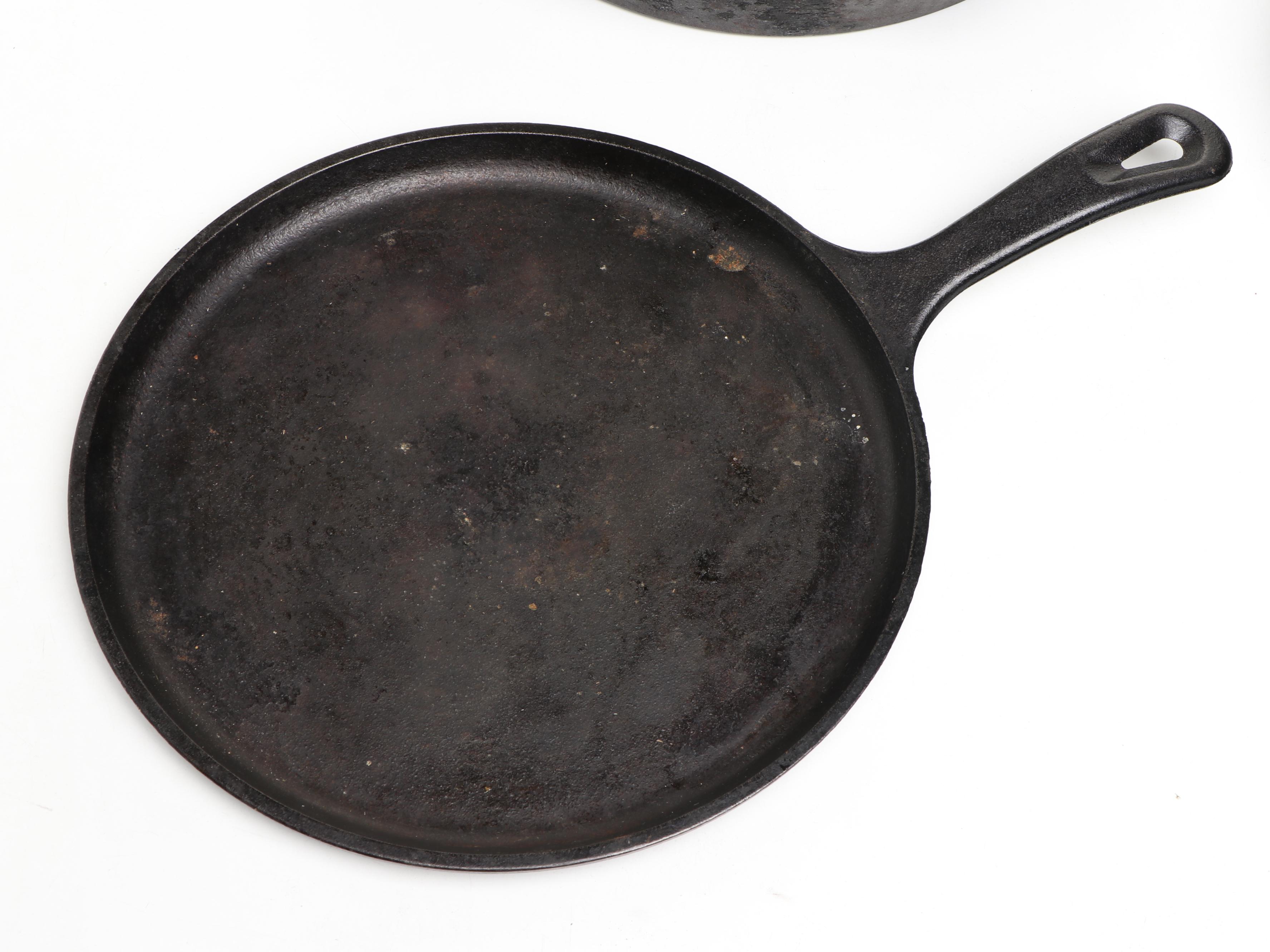 Wapak, Lodge with Other Cast Iron Skillets and Griddle