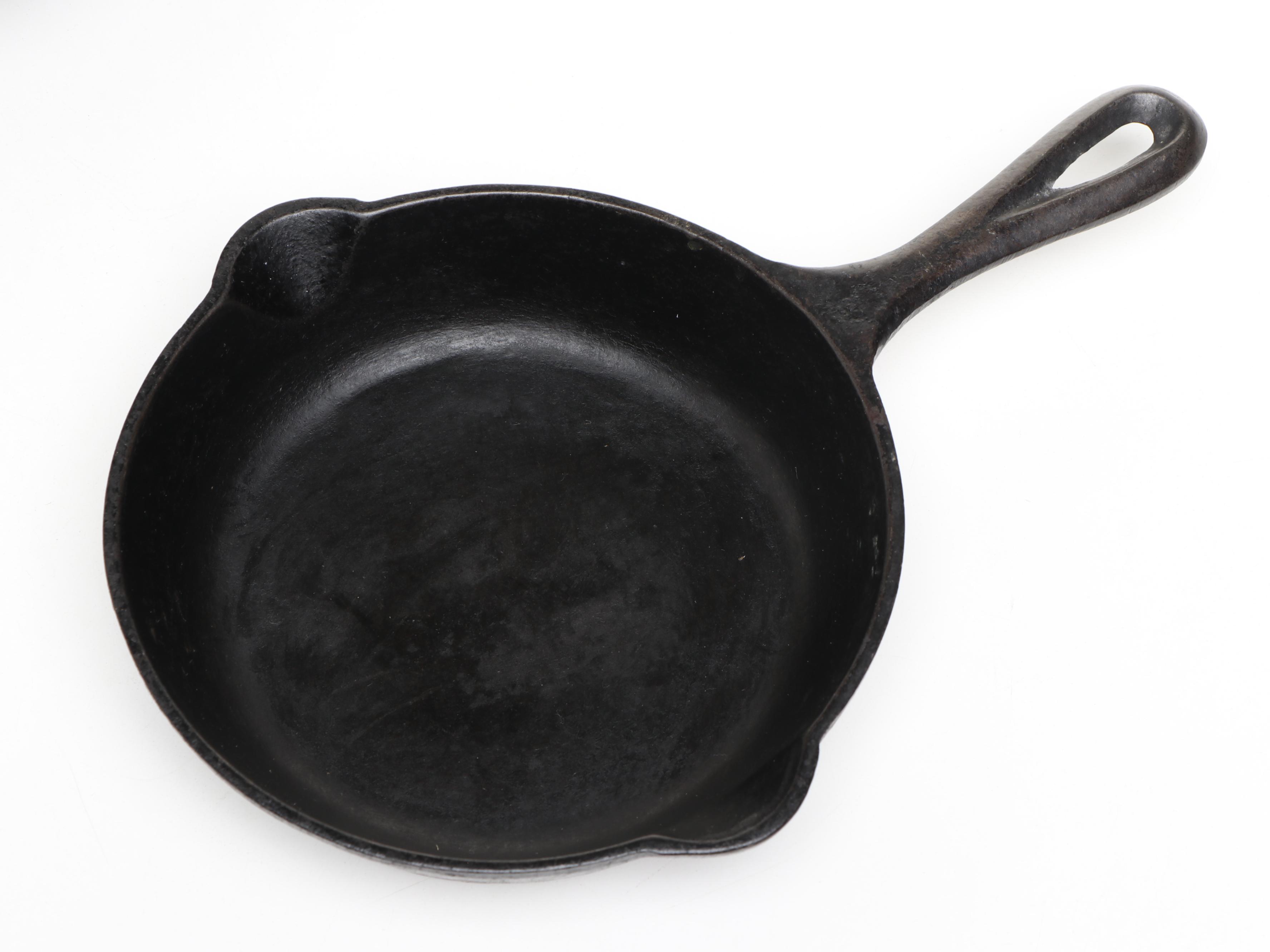 Wapak, Lodge with Other Cast Iron Skillets and Griddle