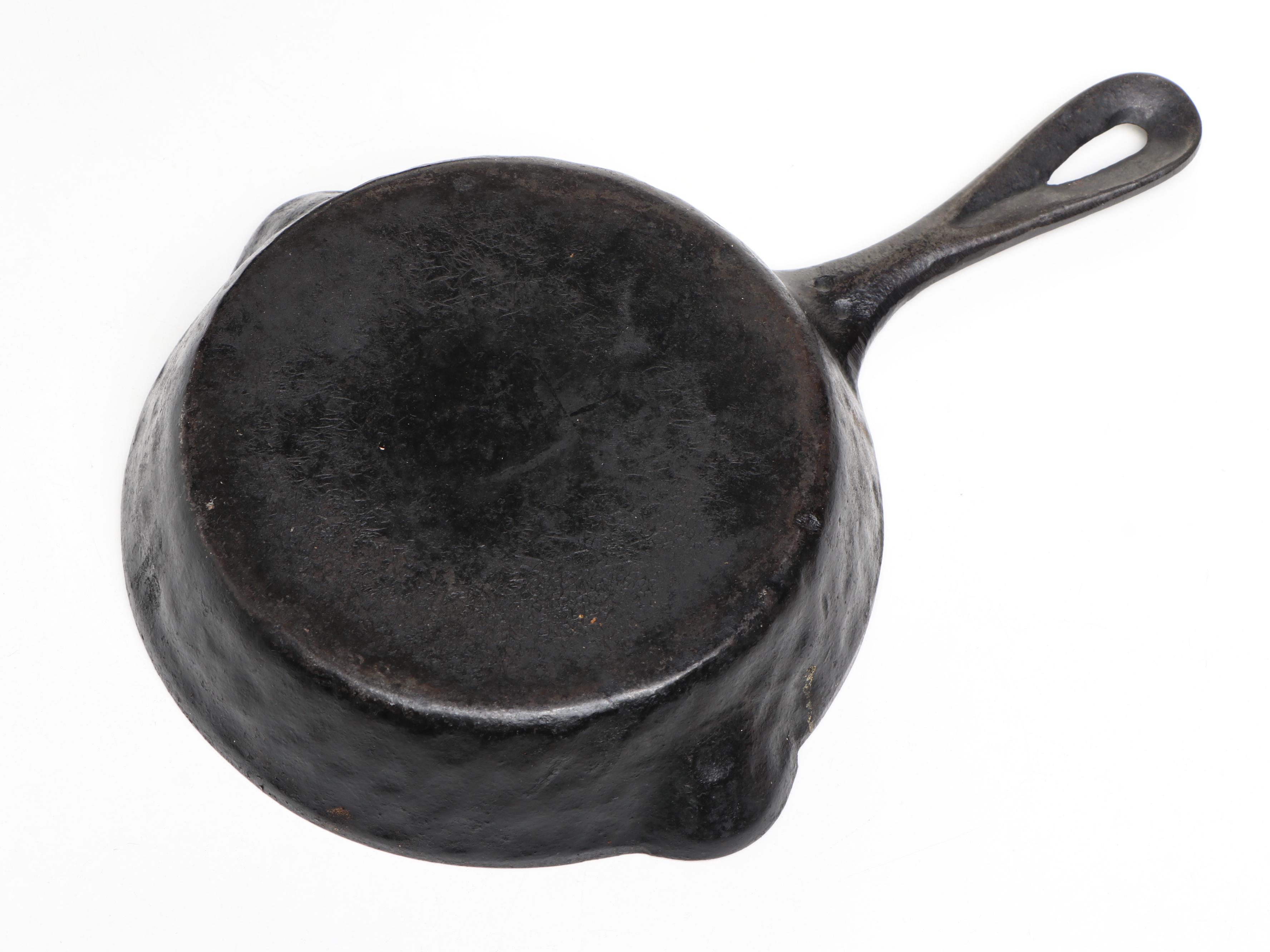 Wapak, Lodge with Other Cast Iron Skillets and Griddle